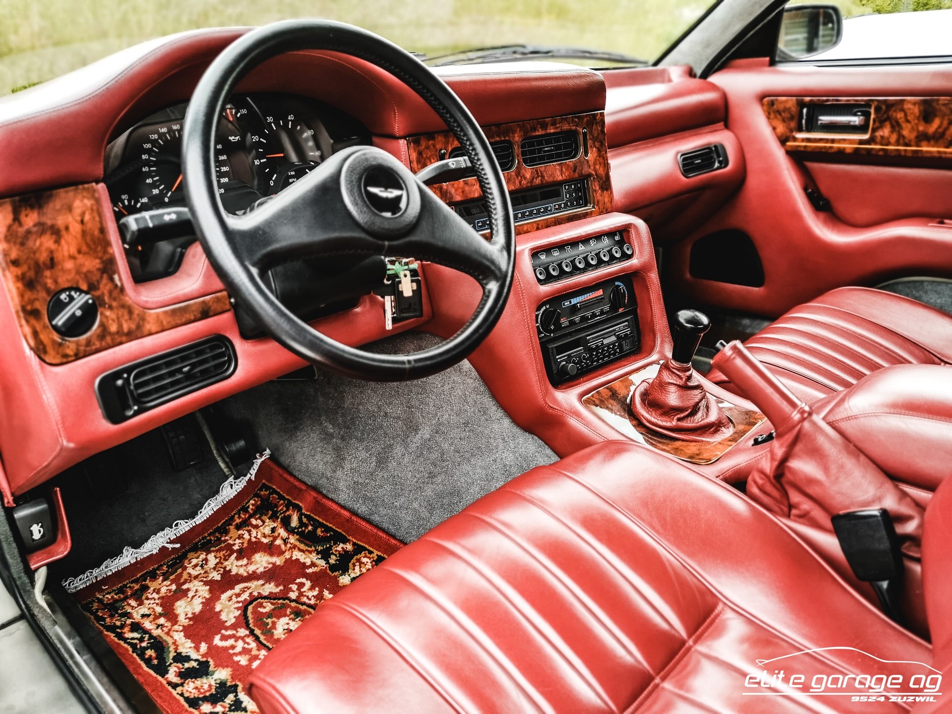 ASTON MARTIN Virage Saloon-image-12