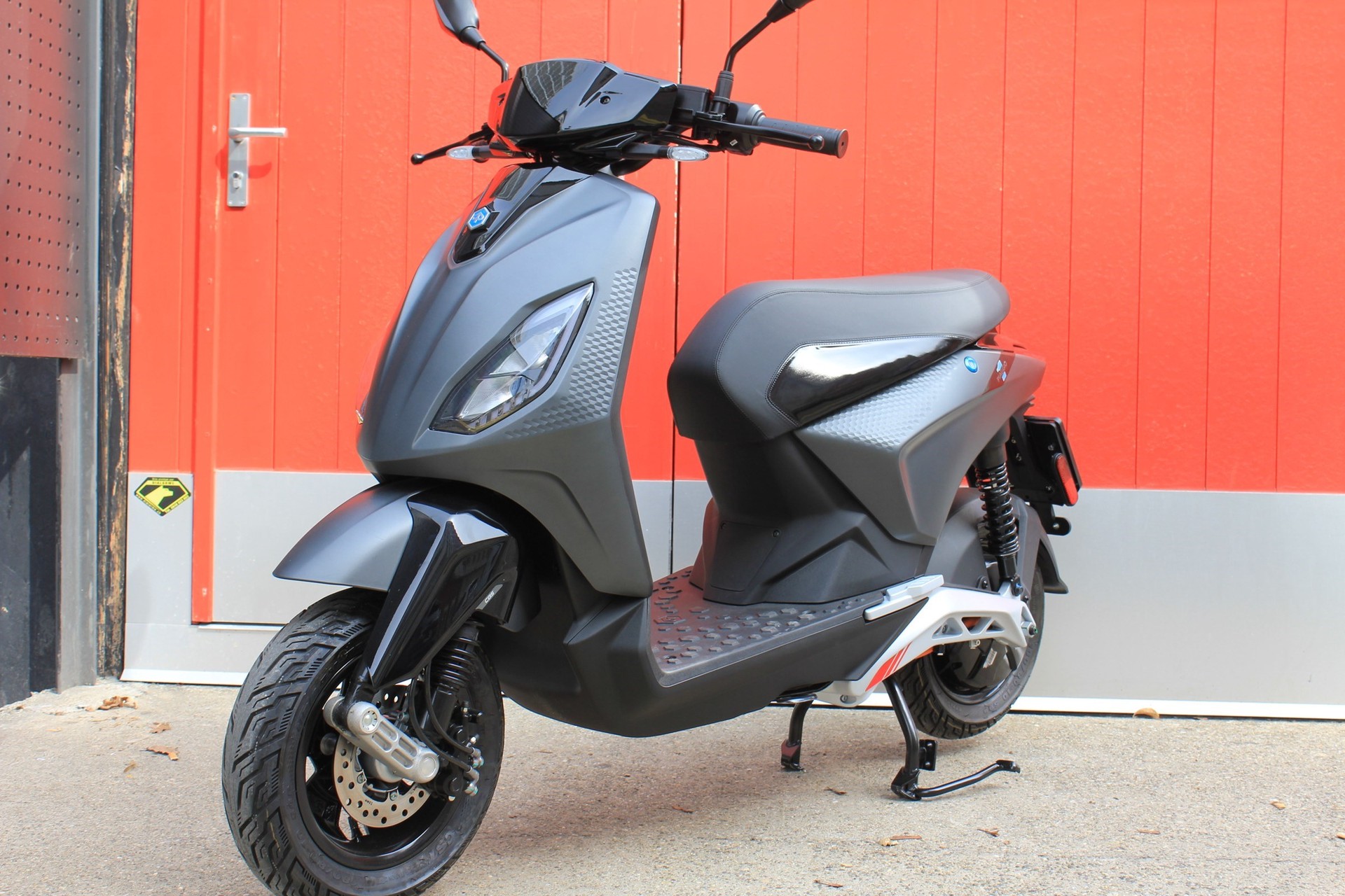 PIAGGIO Piaggio 1 Active 60km/h Full Electric-image-4