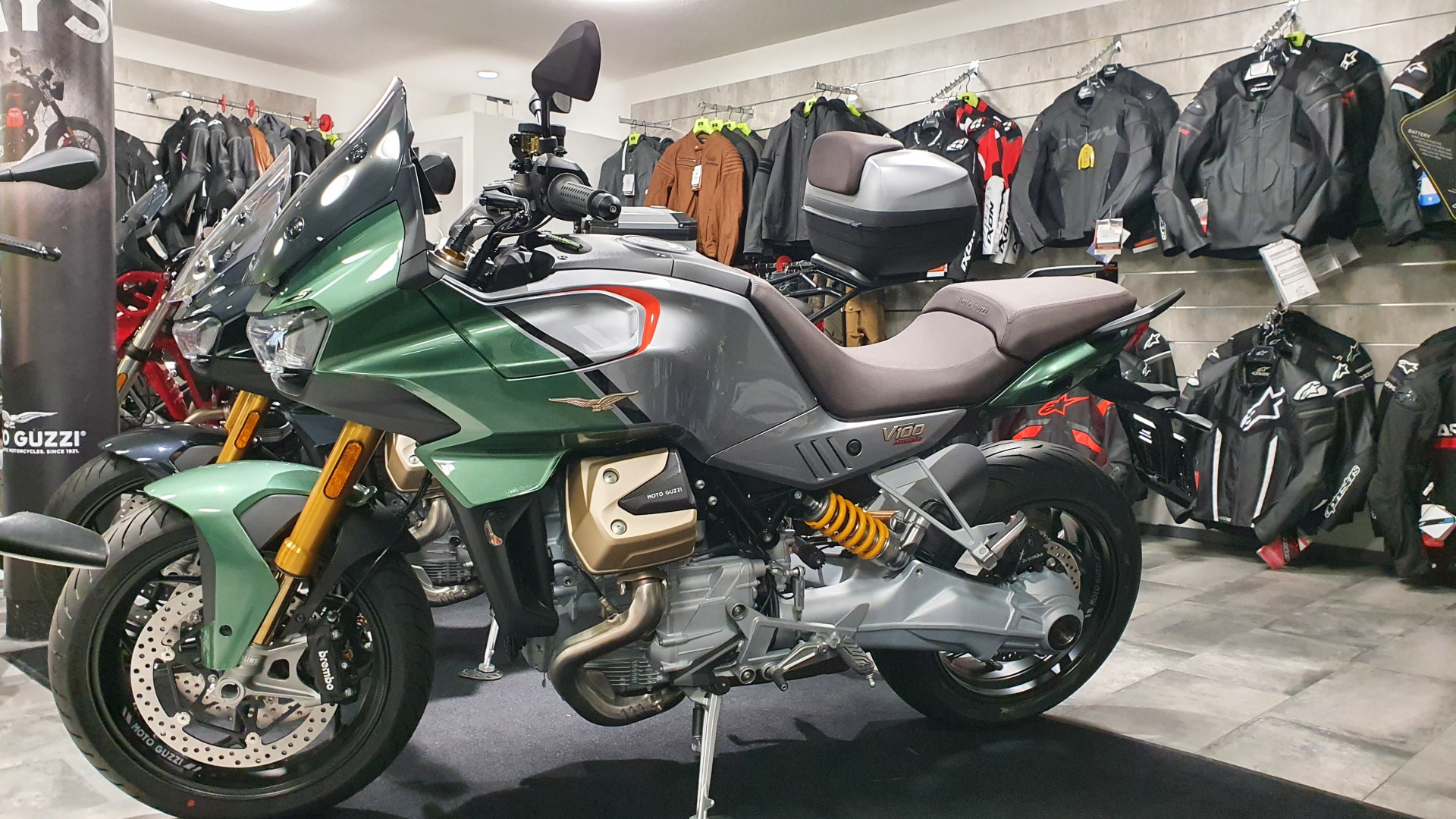 MOTO GUZZI V100 Mandello S-image-1