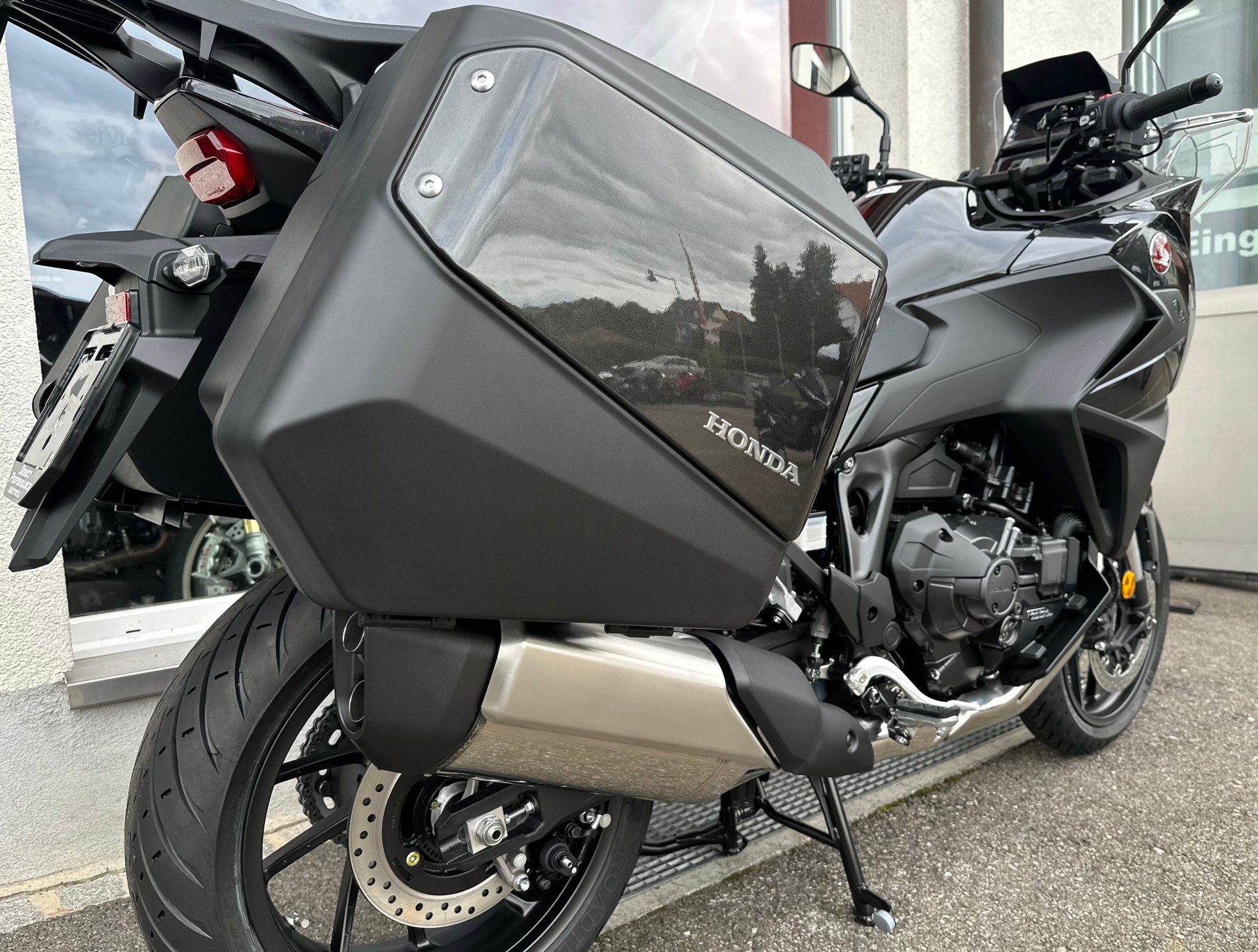 HONDA NT 1100 DCT Electronic Supsension-image-7