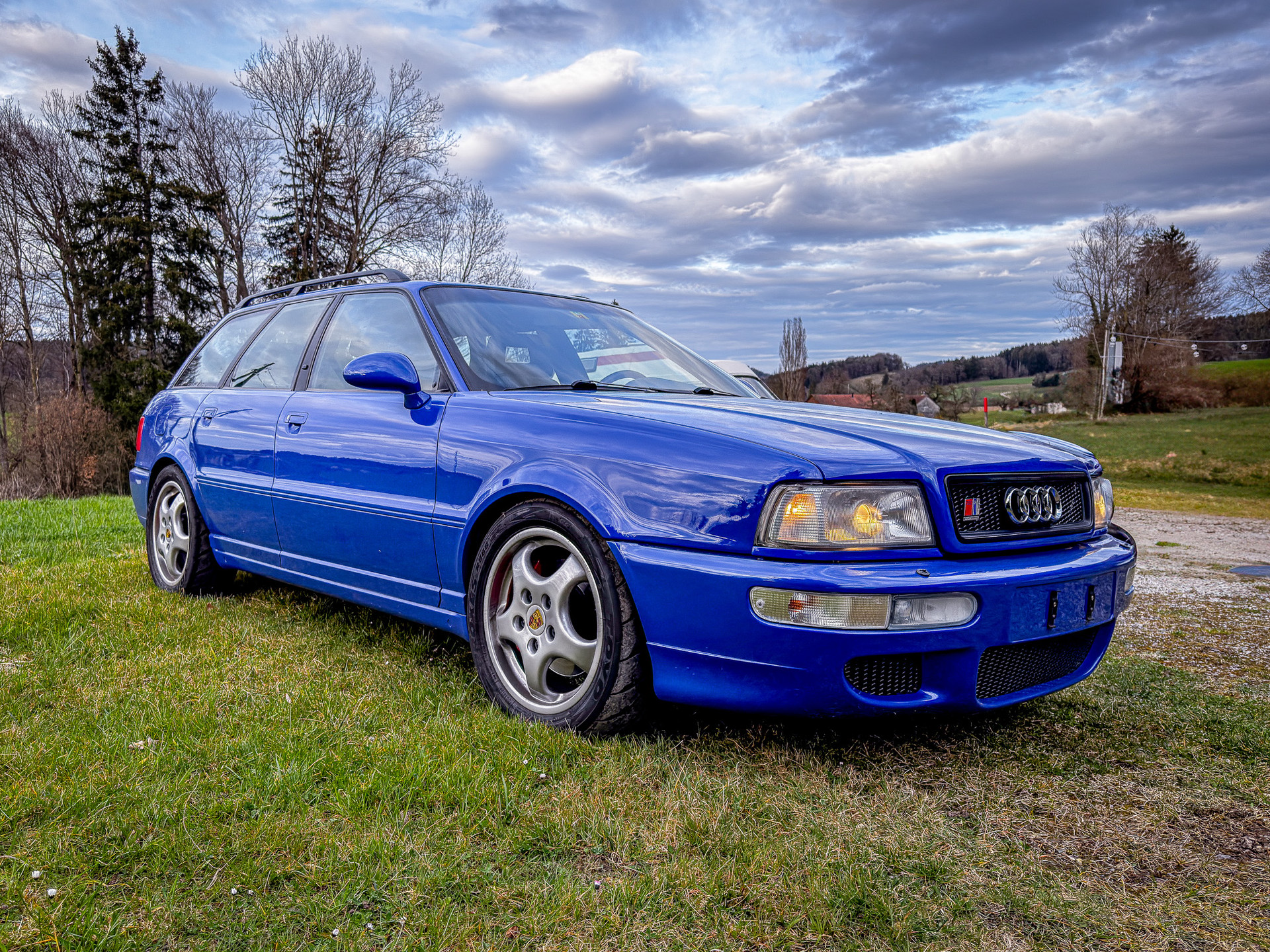 AUDI 80 Avant RS2-image-7
