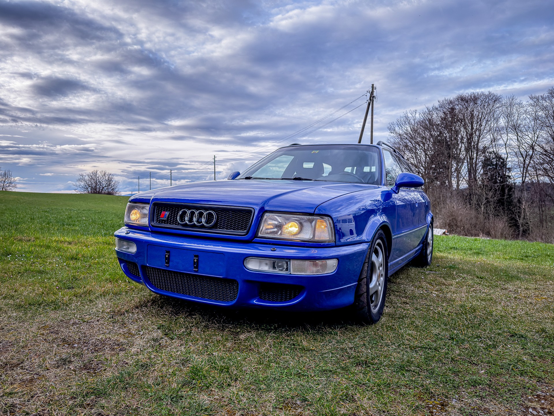 AUDI 80 Avant RS2-image-1