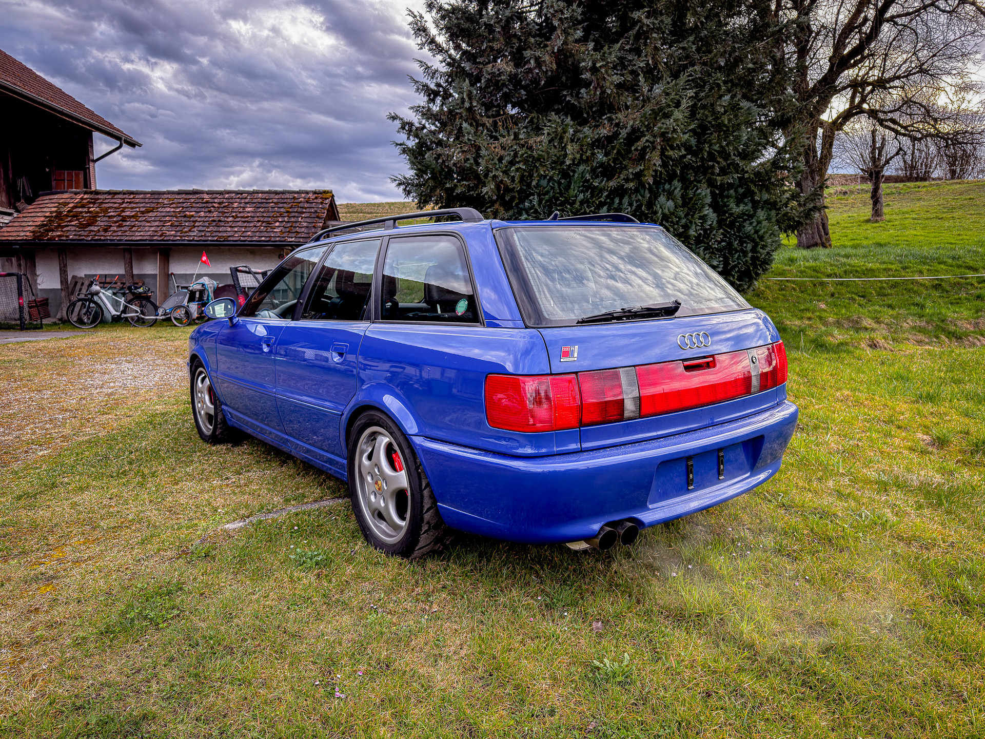 AUDI 80 Avant RS2-image-3