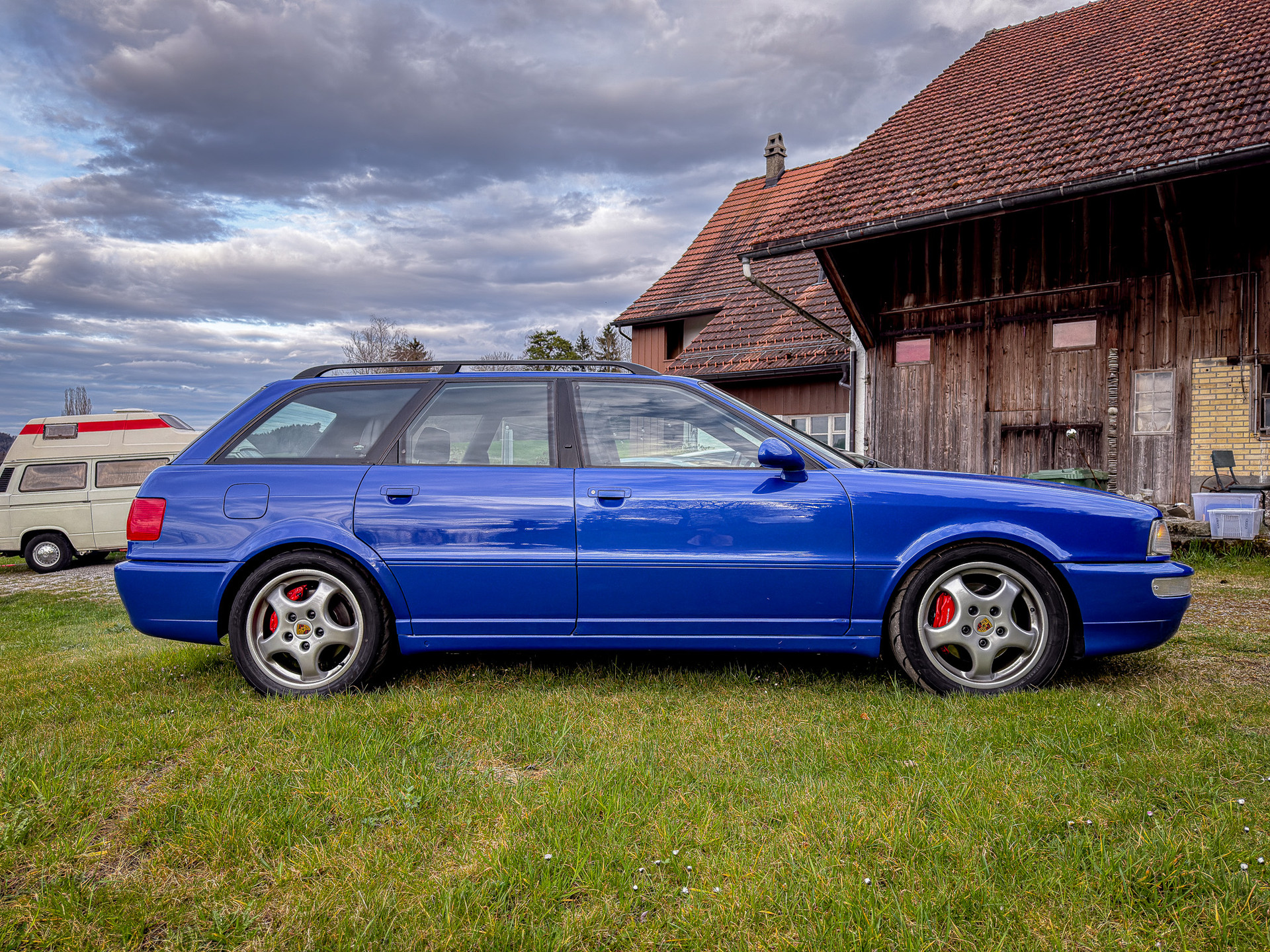 AUDI 80 Avant RS2-image-6