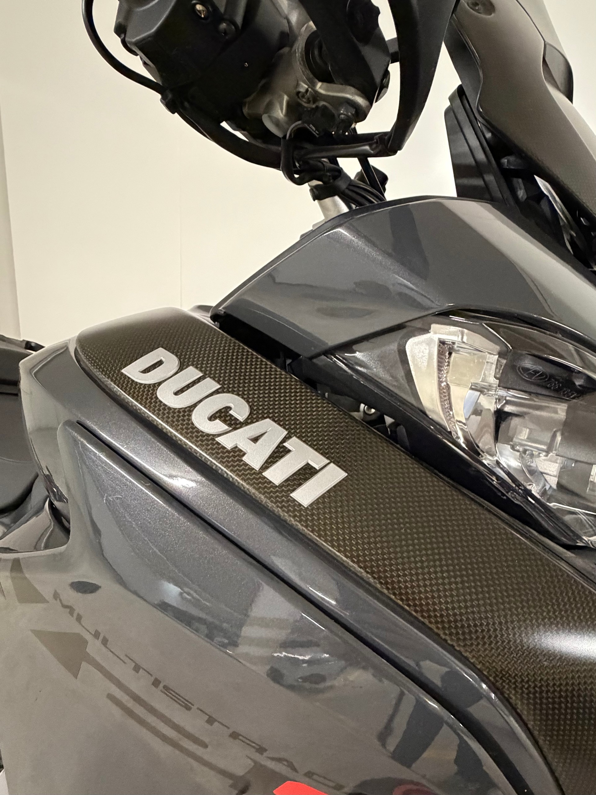 DUCATI Multistrada V2 S-image-2