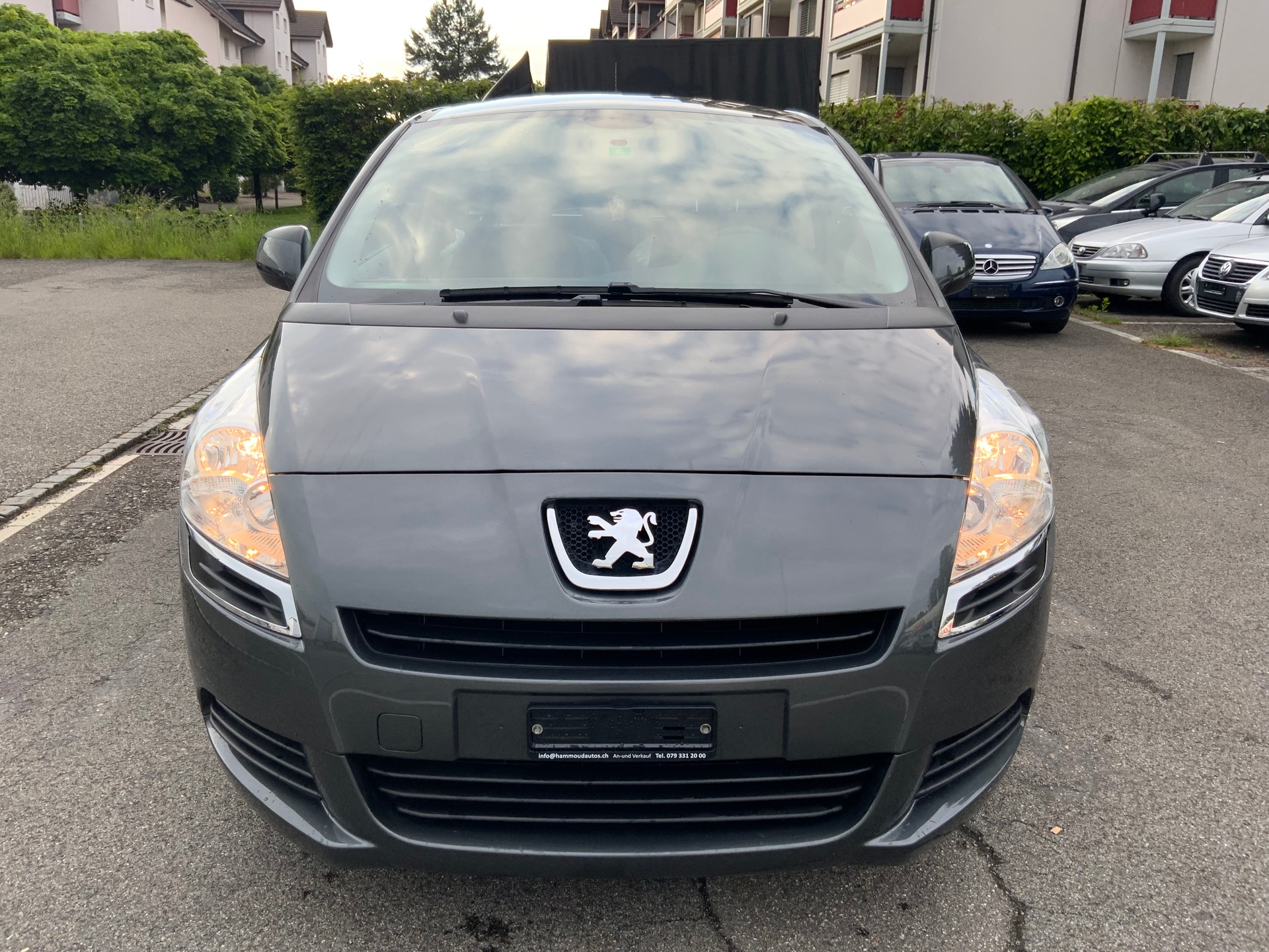 PEUGEOT 5008 1.6 16V VTI Sport