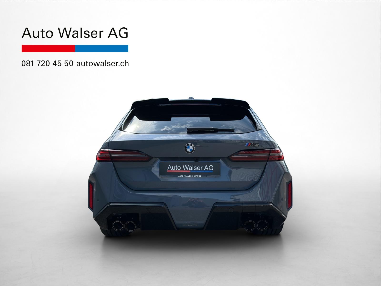 BMW M5 xDrive Touring-showroom-element-3