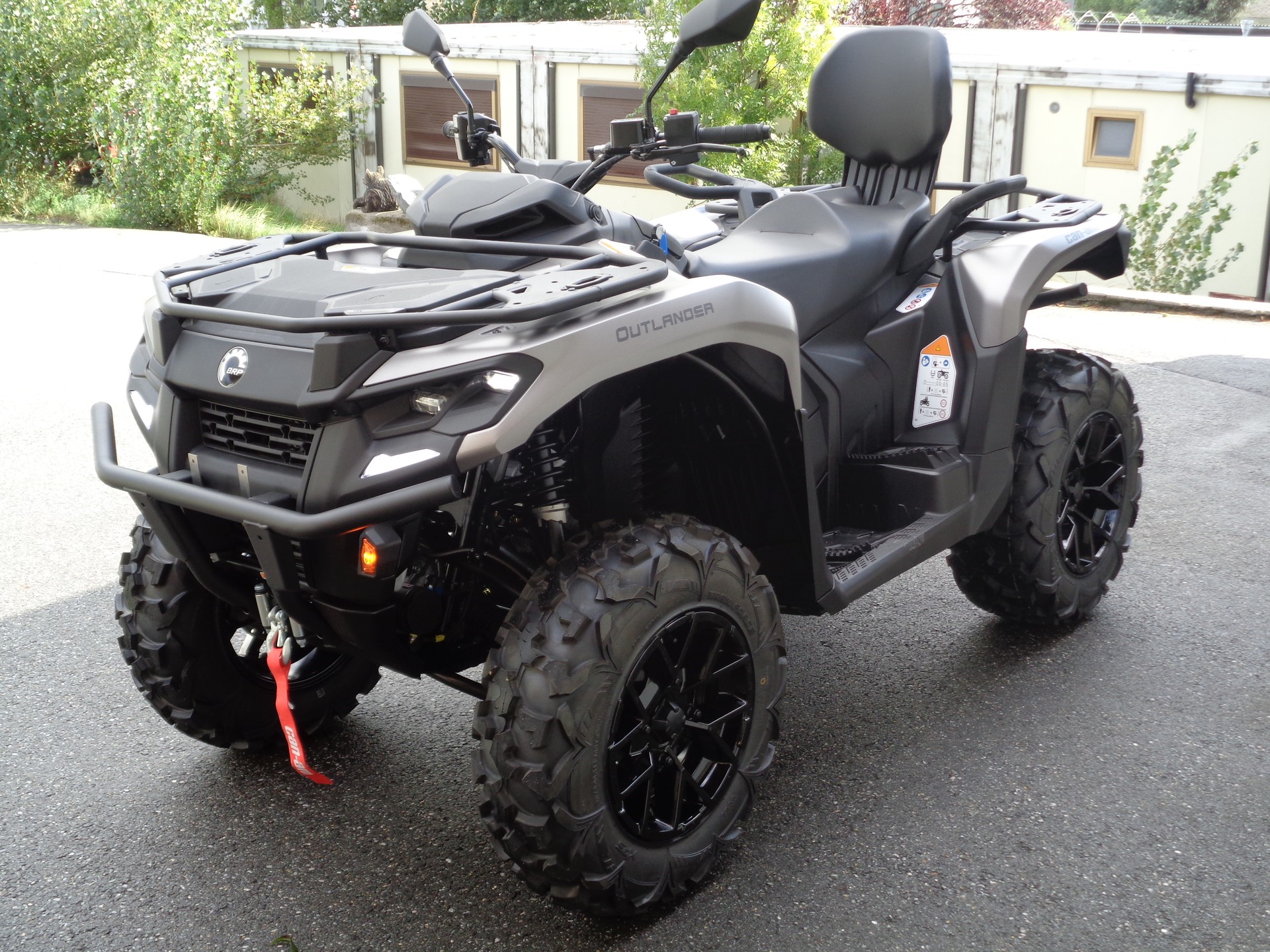 CAN-AM Outlander 700 MAX XT ABS-image-0