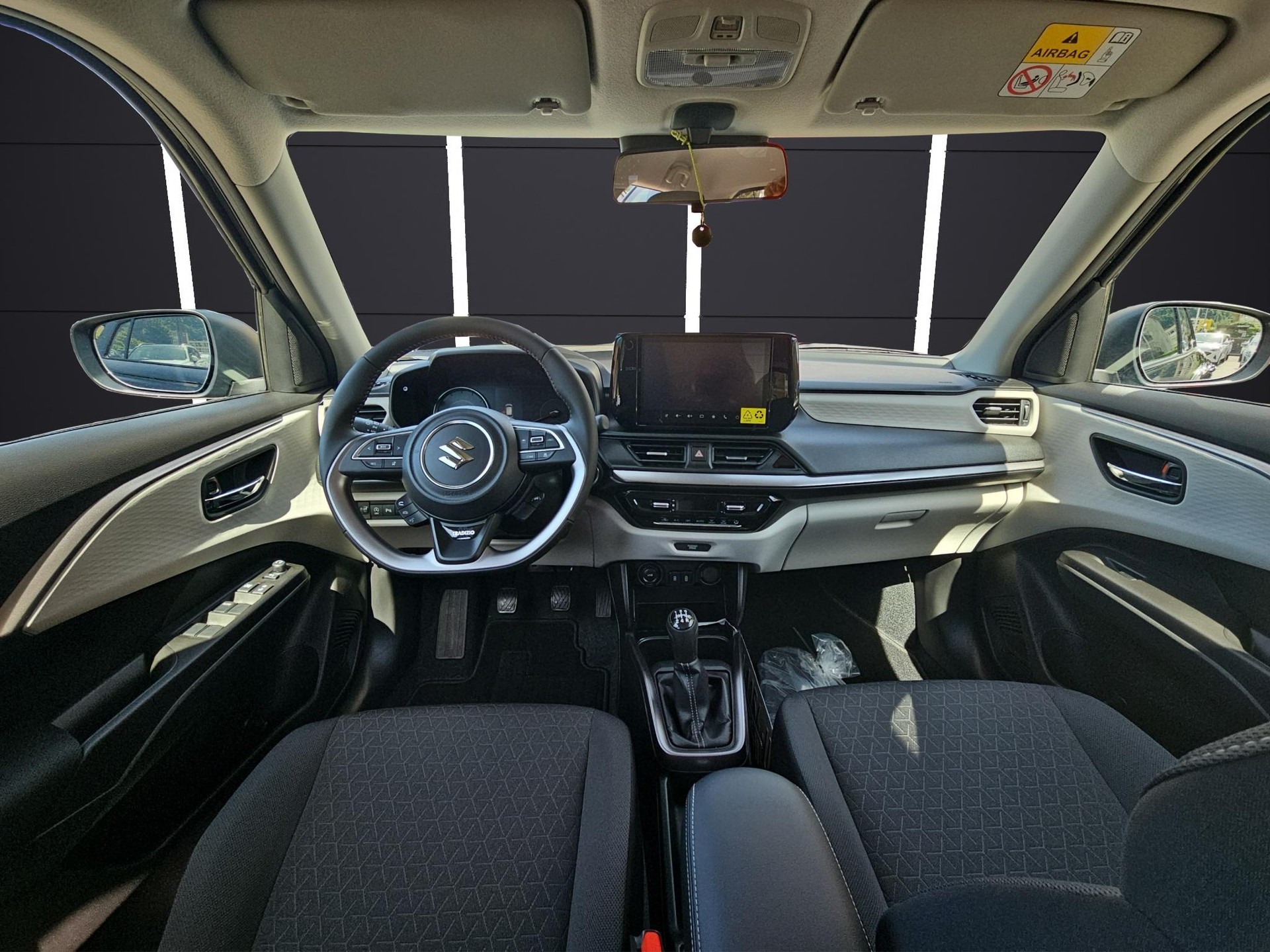 SUZUKI Swift 1.2 Tradizio Top Hybrid 4x4-image-11