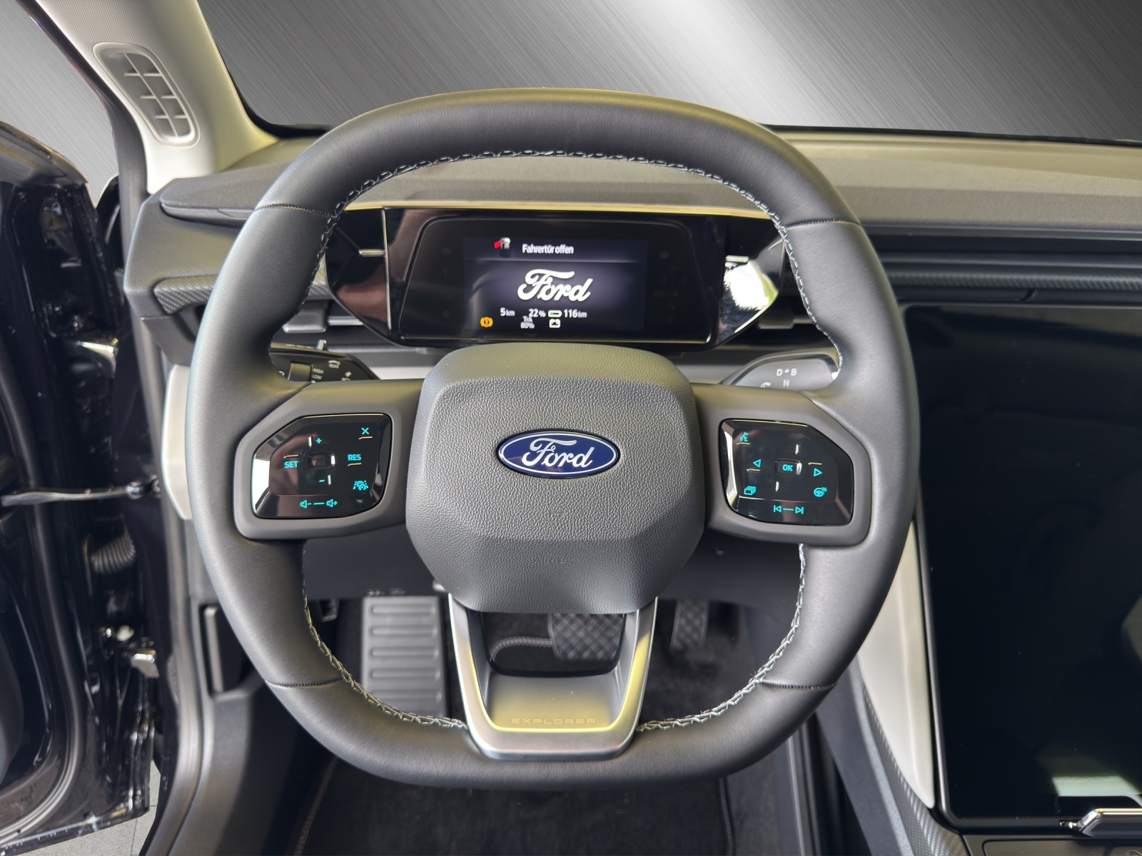 FORD Explorer Extended Range Premium 4x4-image-9