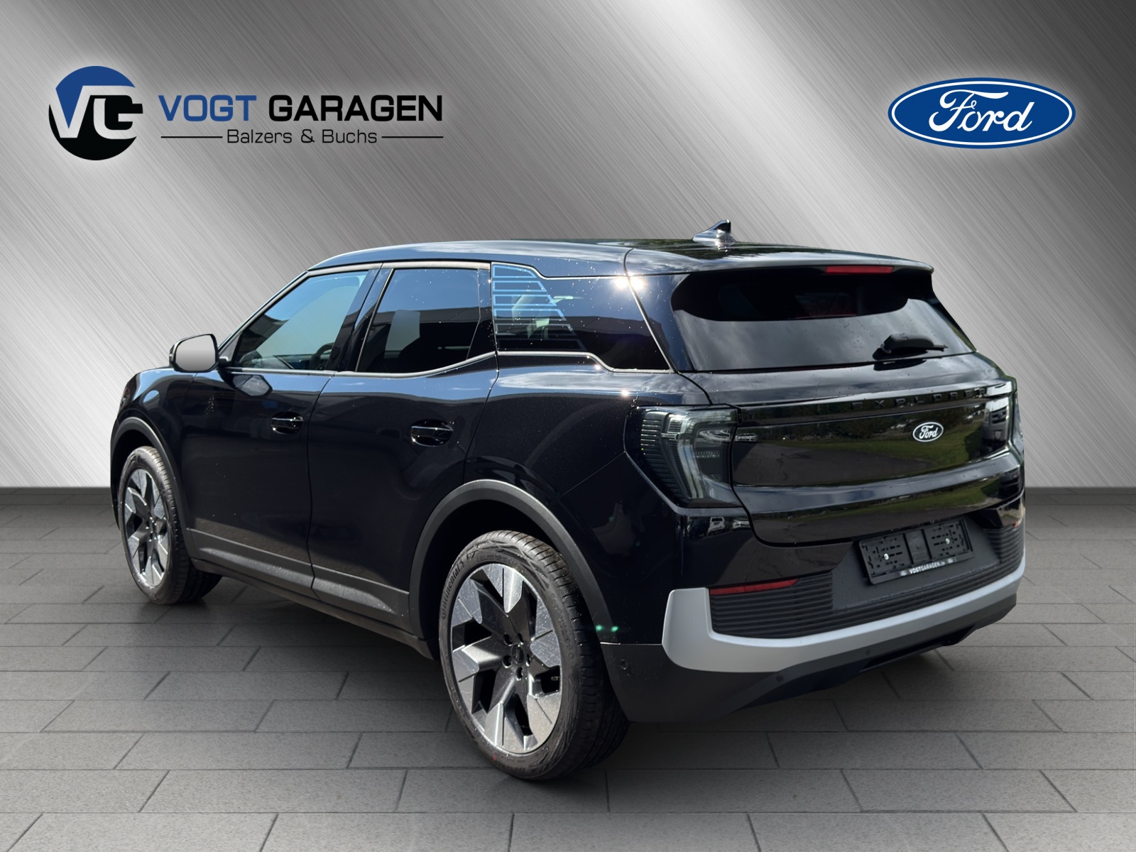 FORD Explorer Extended Range Premium 4x4-showroom-element-3