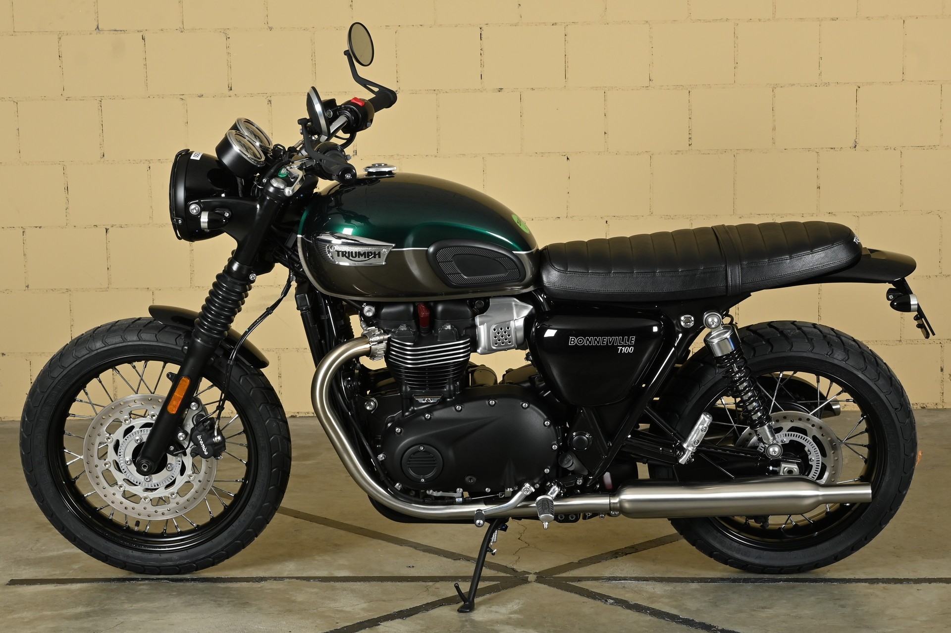TRIUMPH Bonneville 900 T 100-image-6