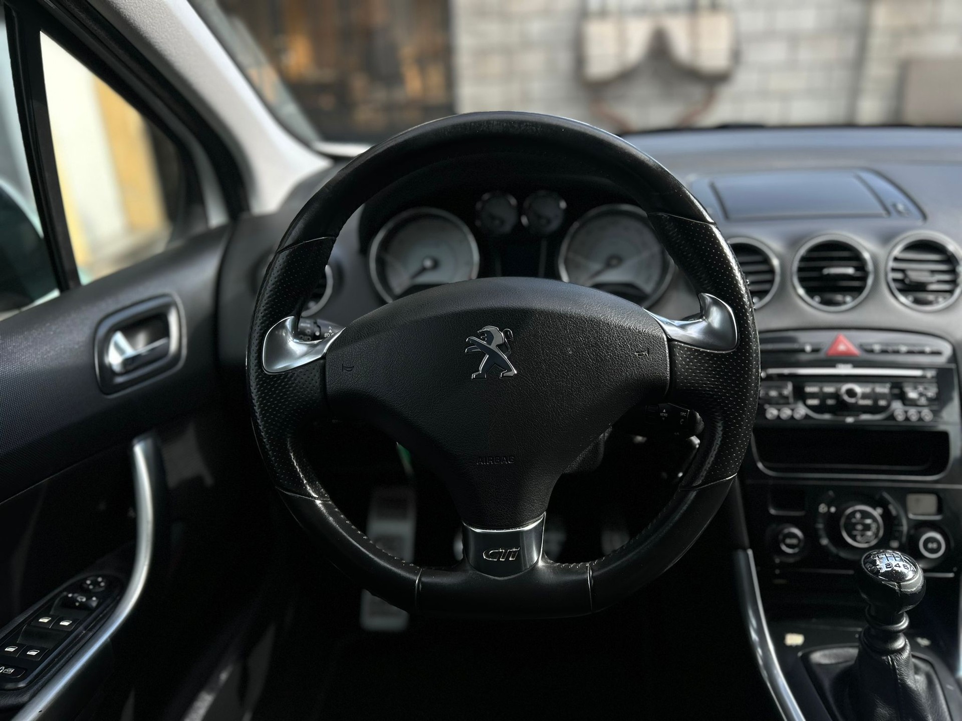 PEUGEOT 308 1.6 16V T GTi-image-8