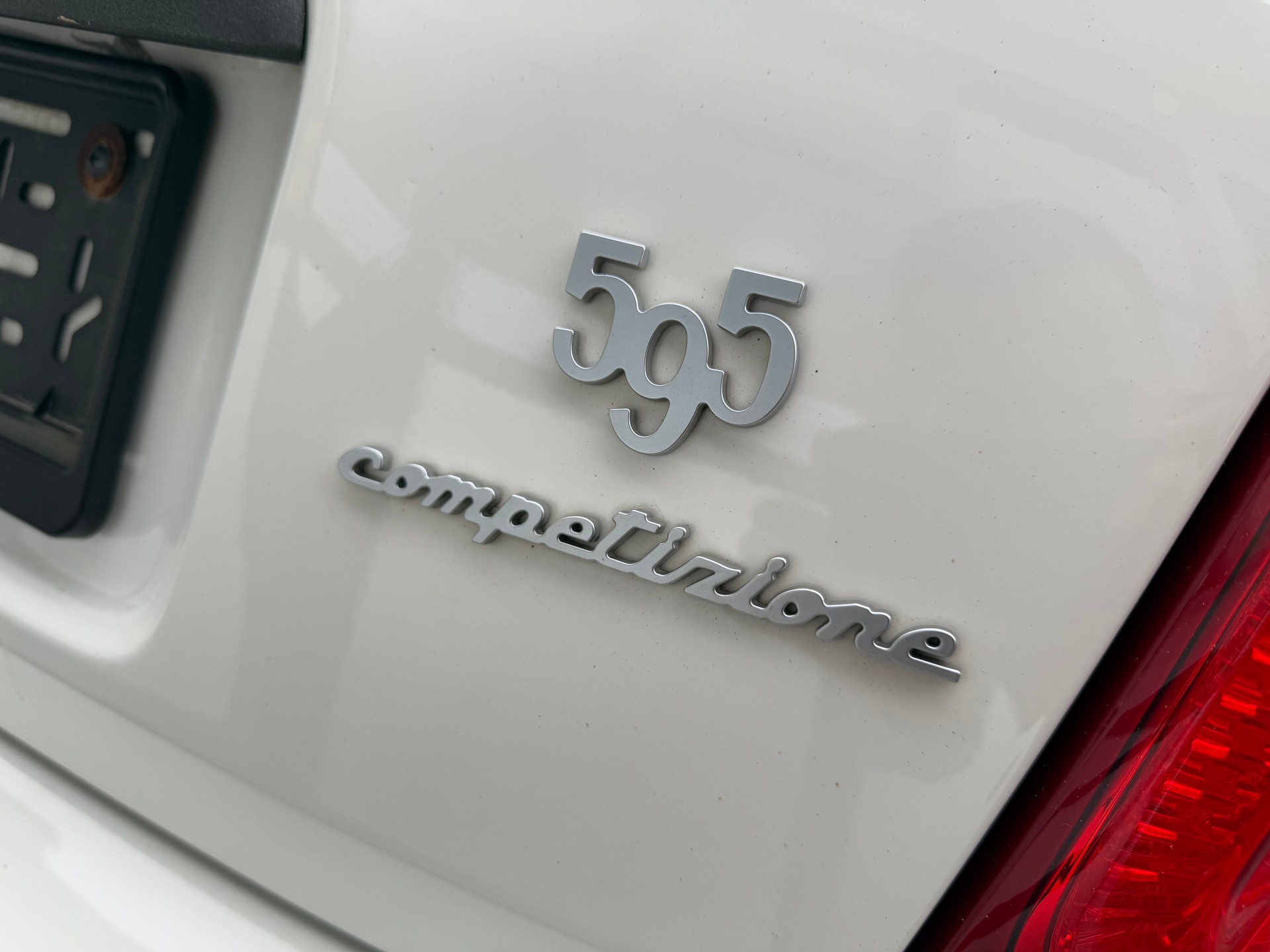 FIAT 695C 1.4 16V Turbo Abarth XSR Yamaha Dualogic-image-22
