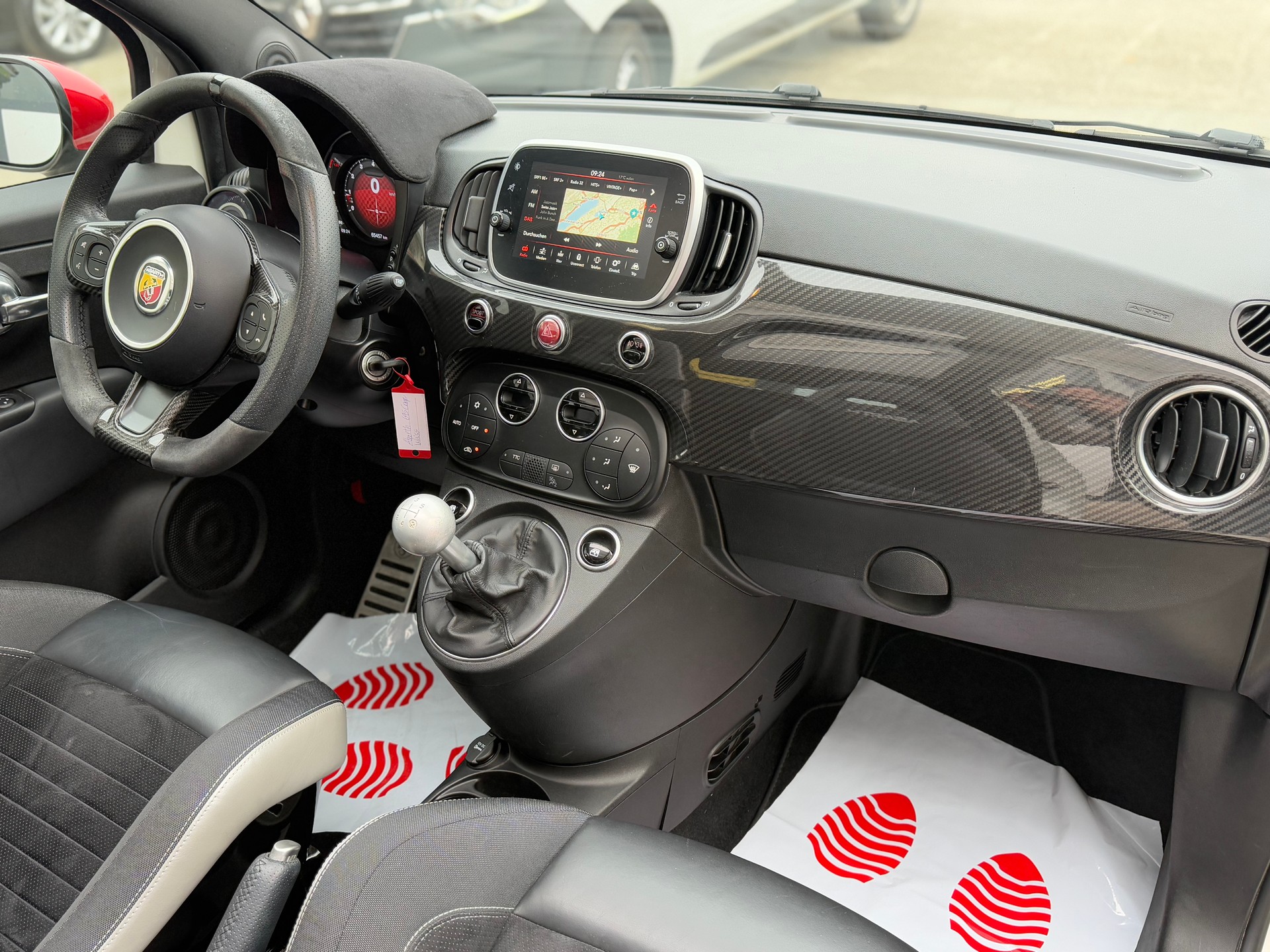 FIAT 695C 1.4 16V Turbo Abarth XSR Yamaha Dualogic-image-14