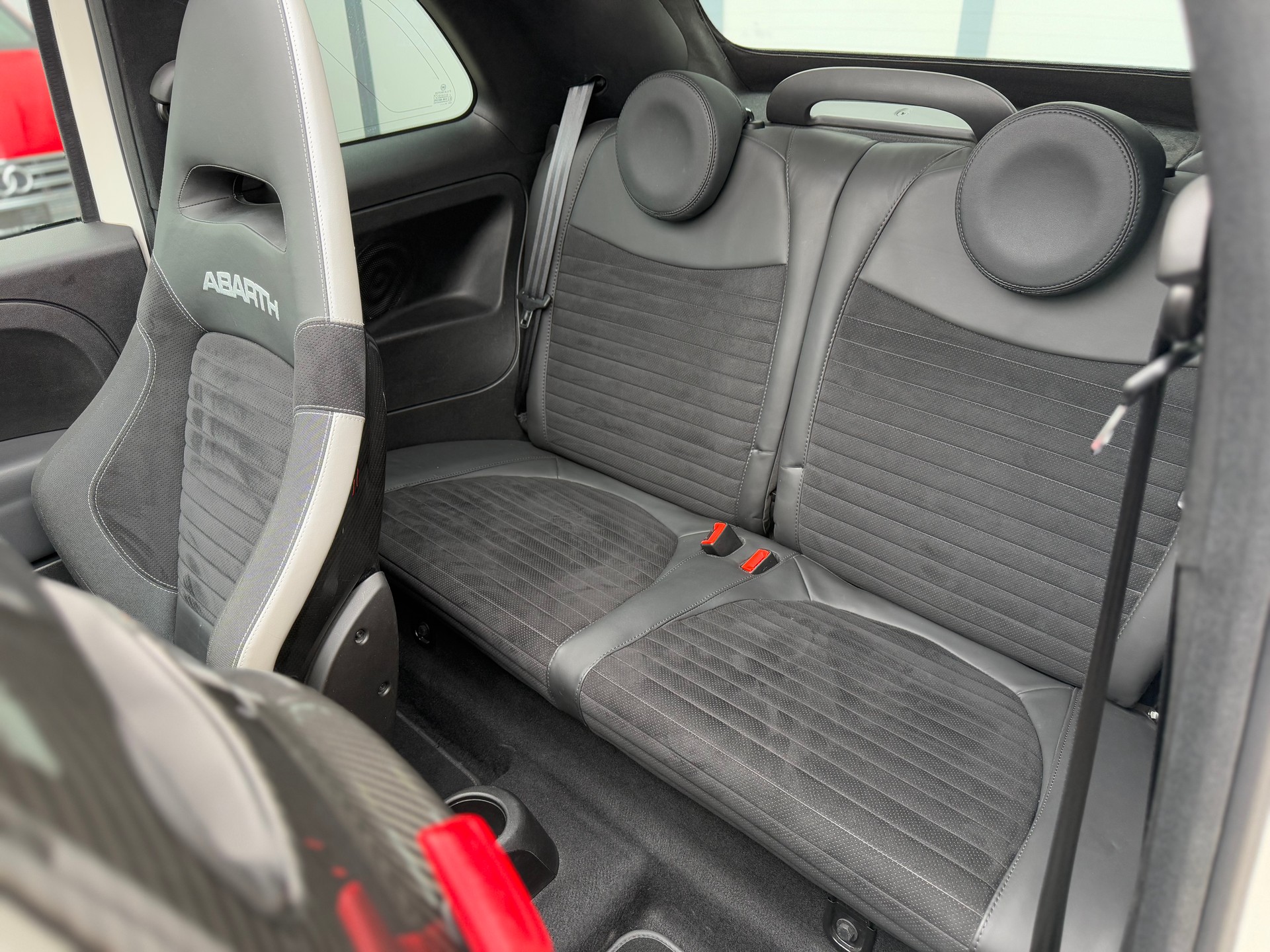 FIAT 695C 1.4 16V Turbo Abarth XSR Yamaha Dualogic-image-9