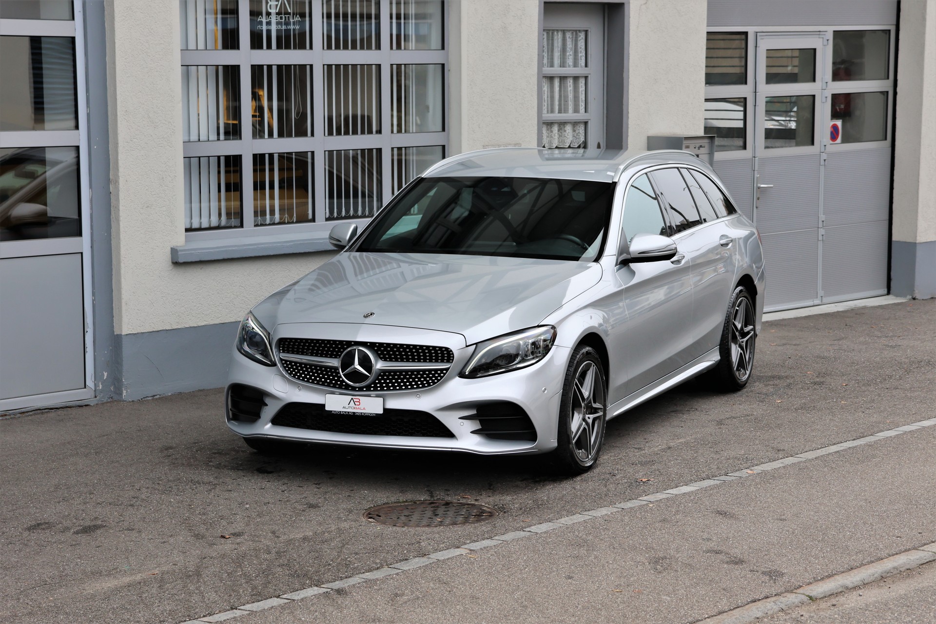MERCEDES-BENZ C 220 d AMG Line 4Matic 9G-Tronic