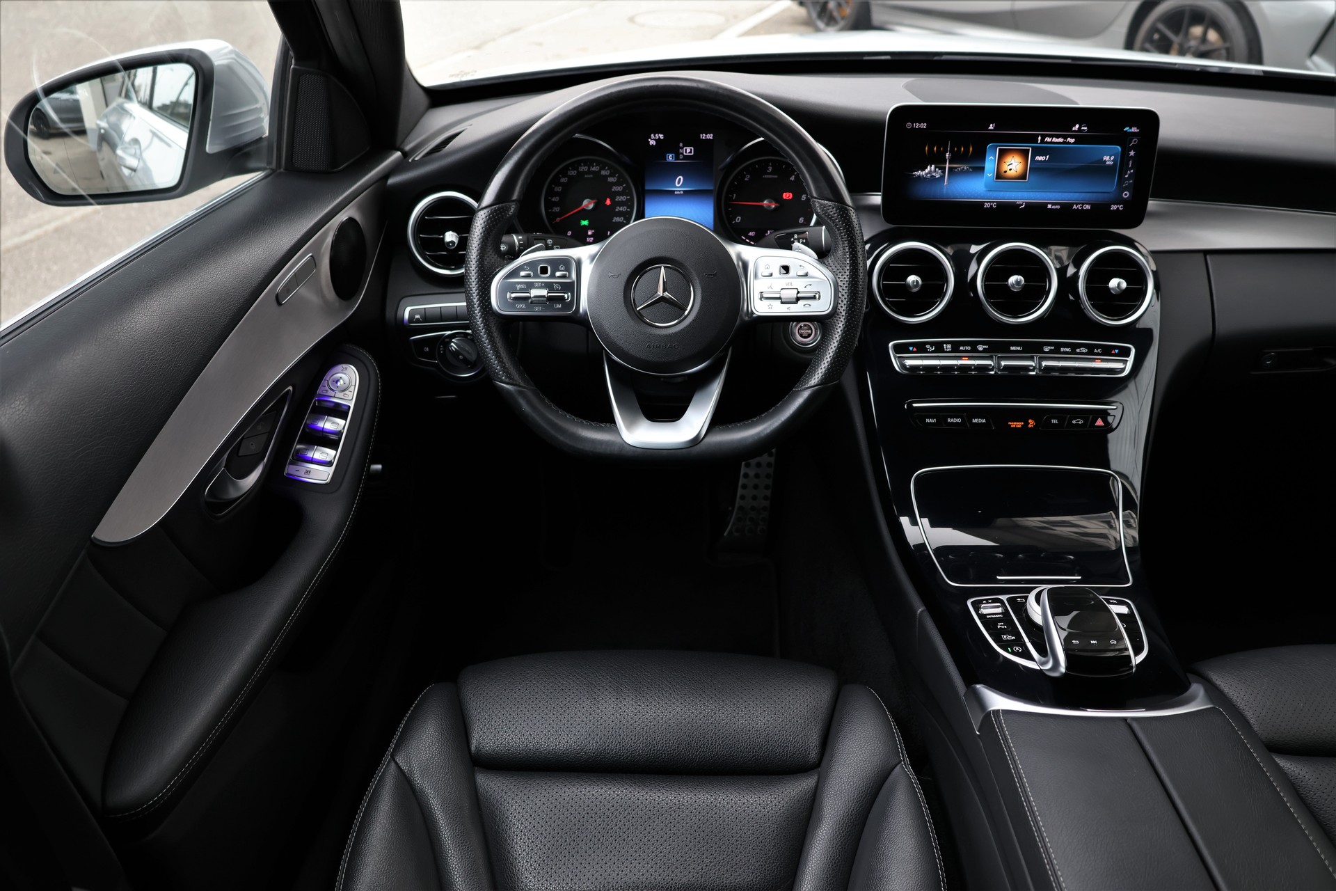 MERCEDES-BENZ C 220 d AMG Line 4Matic 9G-Tronic-image-11