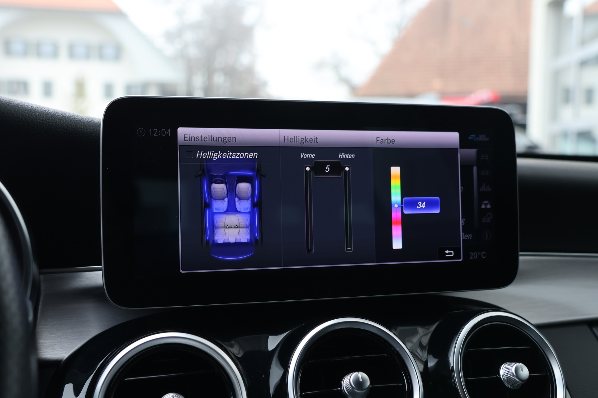 MERCEDES-BENZ C 220 d AMG Line 4Matic 9G-Tronic-image-18