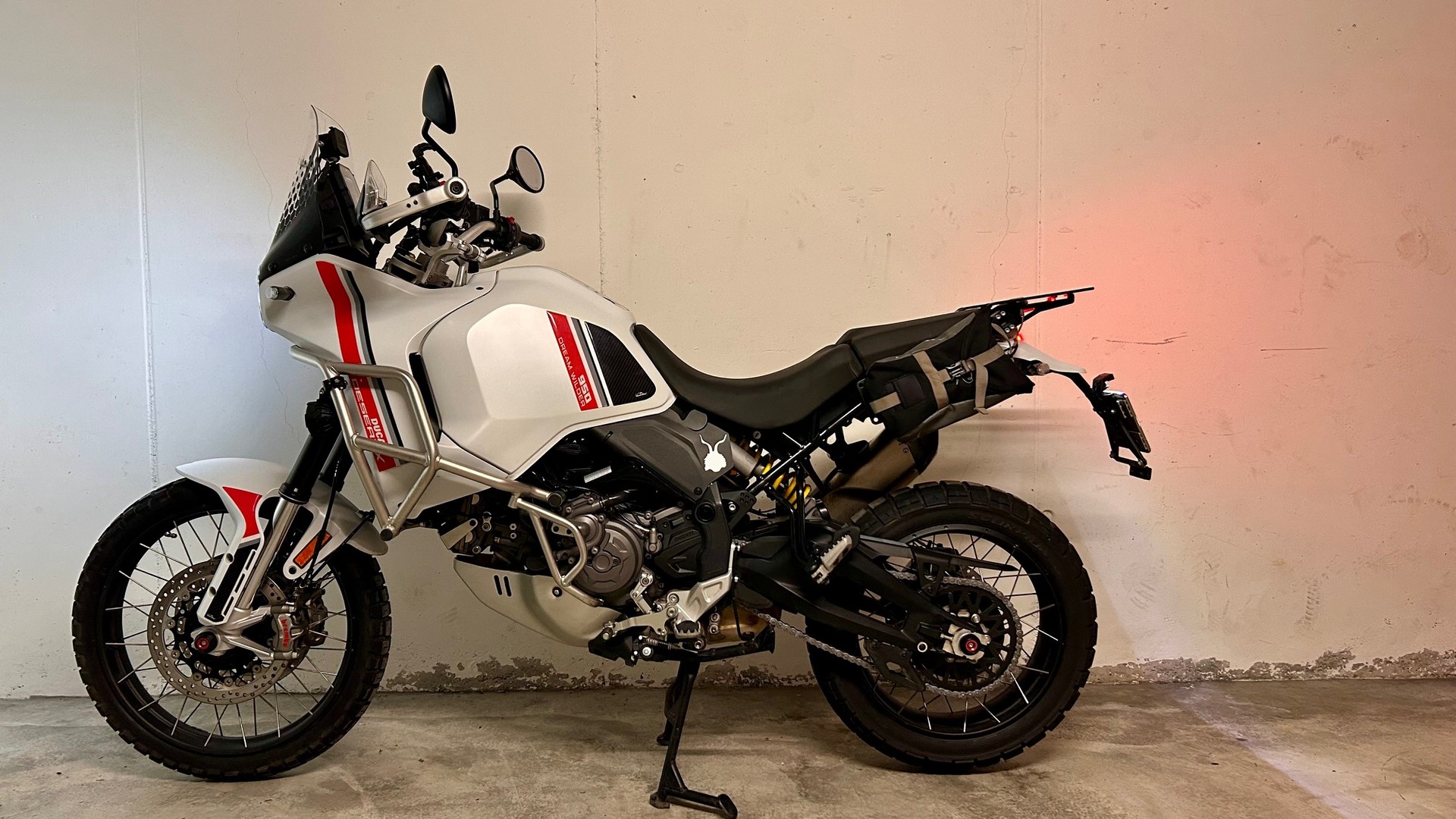 DUCATI Desert X-image-1