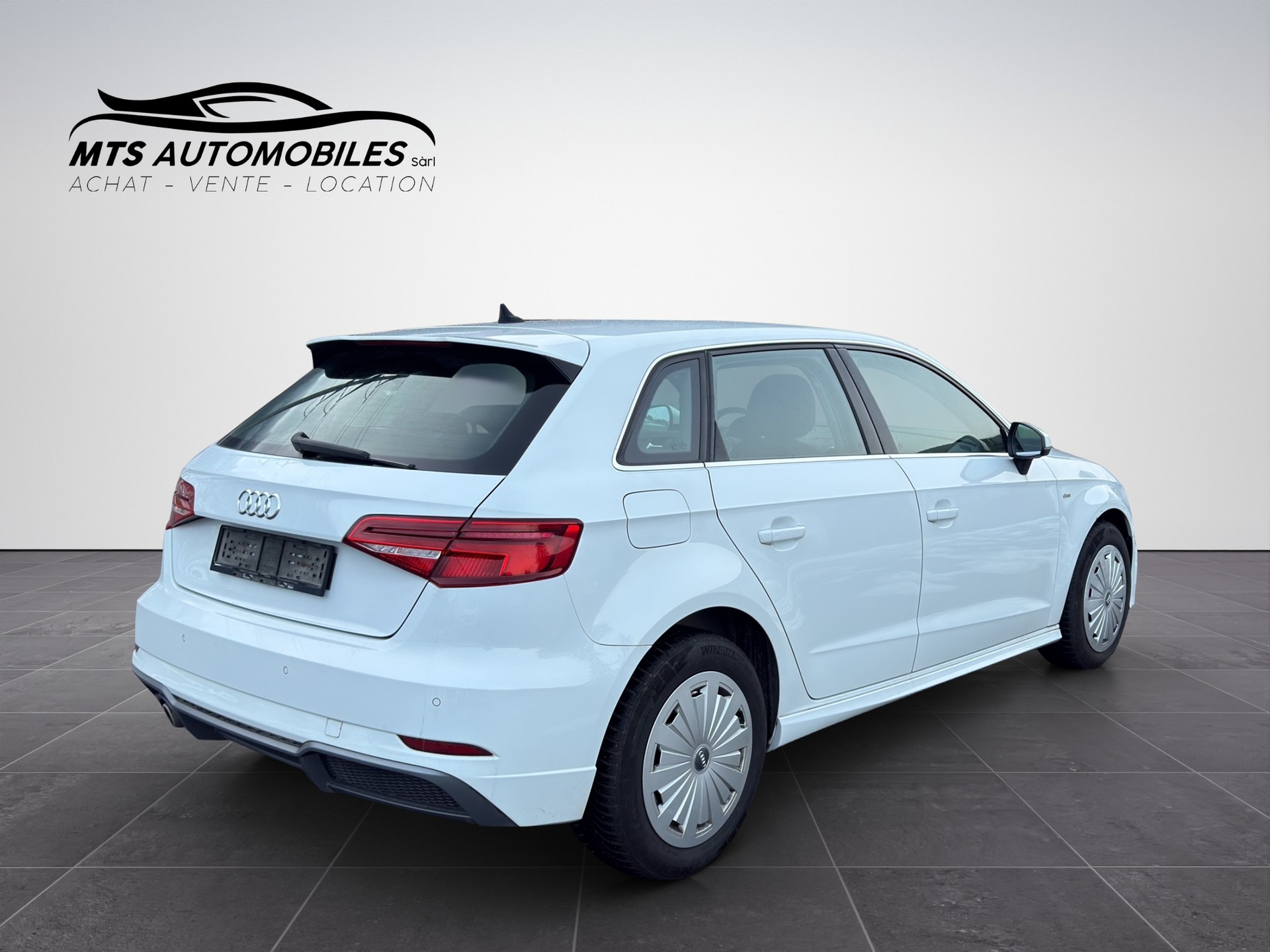AUDI A3 Sportback 30 TDI S-tronic-image-5