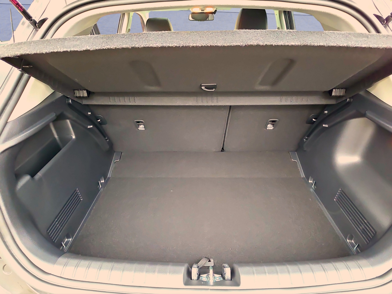 KIA Stonic 1.0 T-GDi MHEV GT-Line-image-8