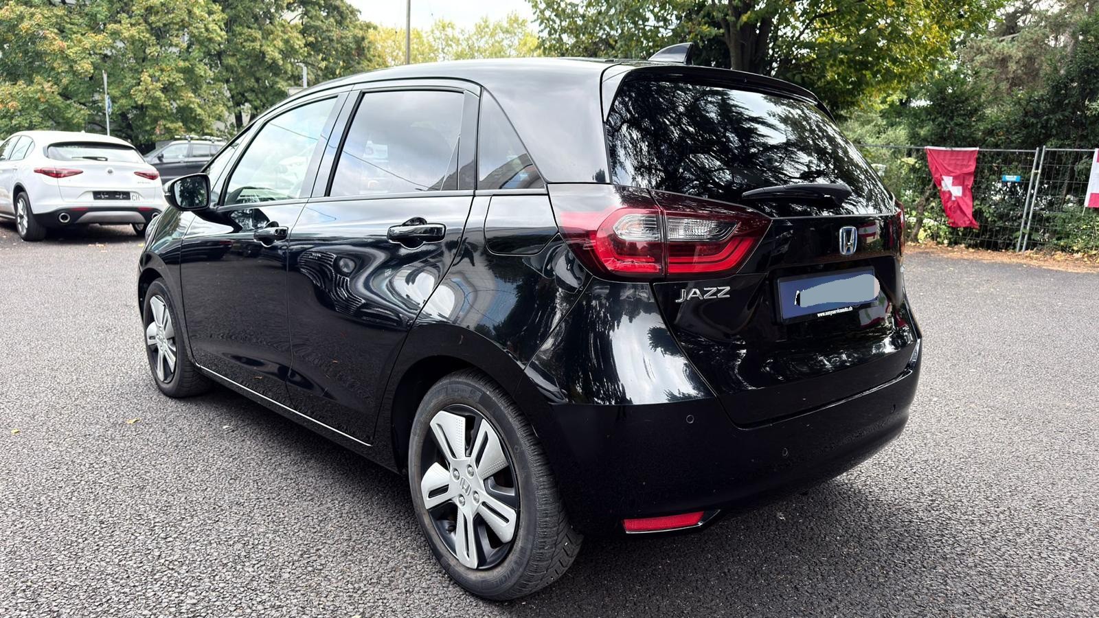 HONDA Jazz 1.5i-MMD Elegance E-CVT-image-5