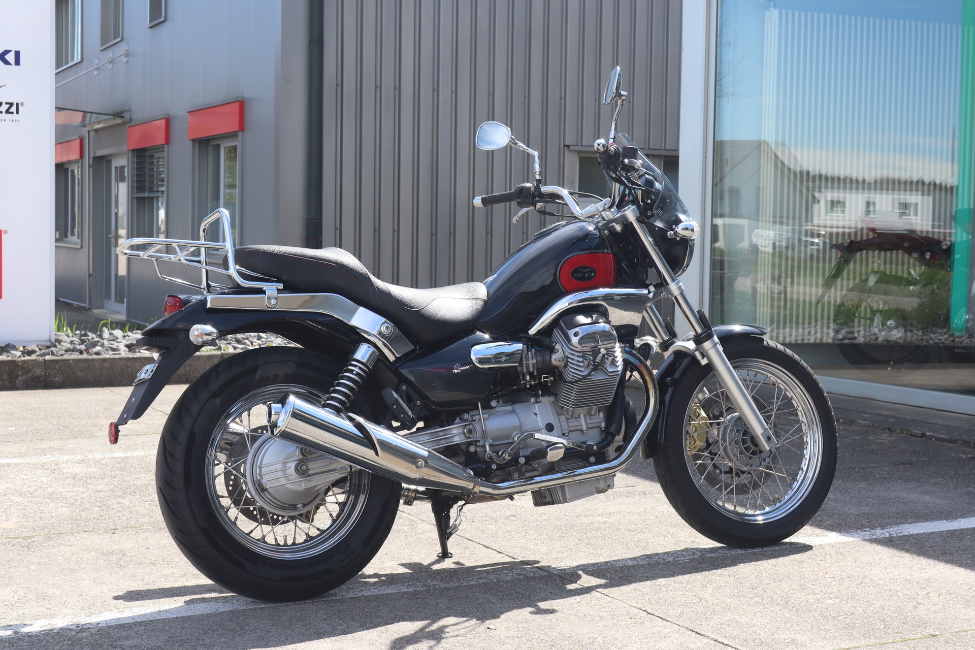 MOTO GUZZI Nevada Classic 750-image-2
