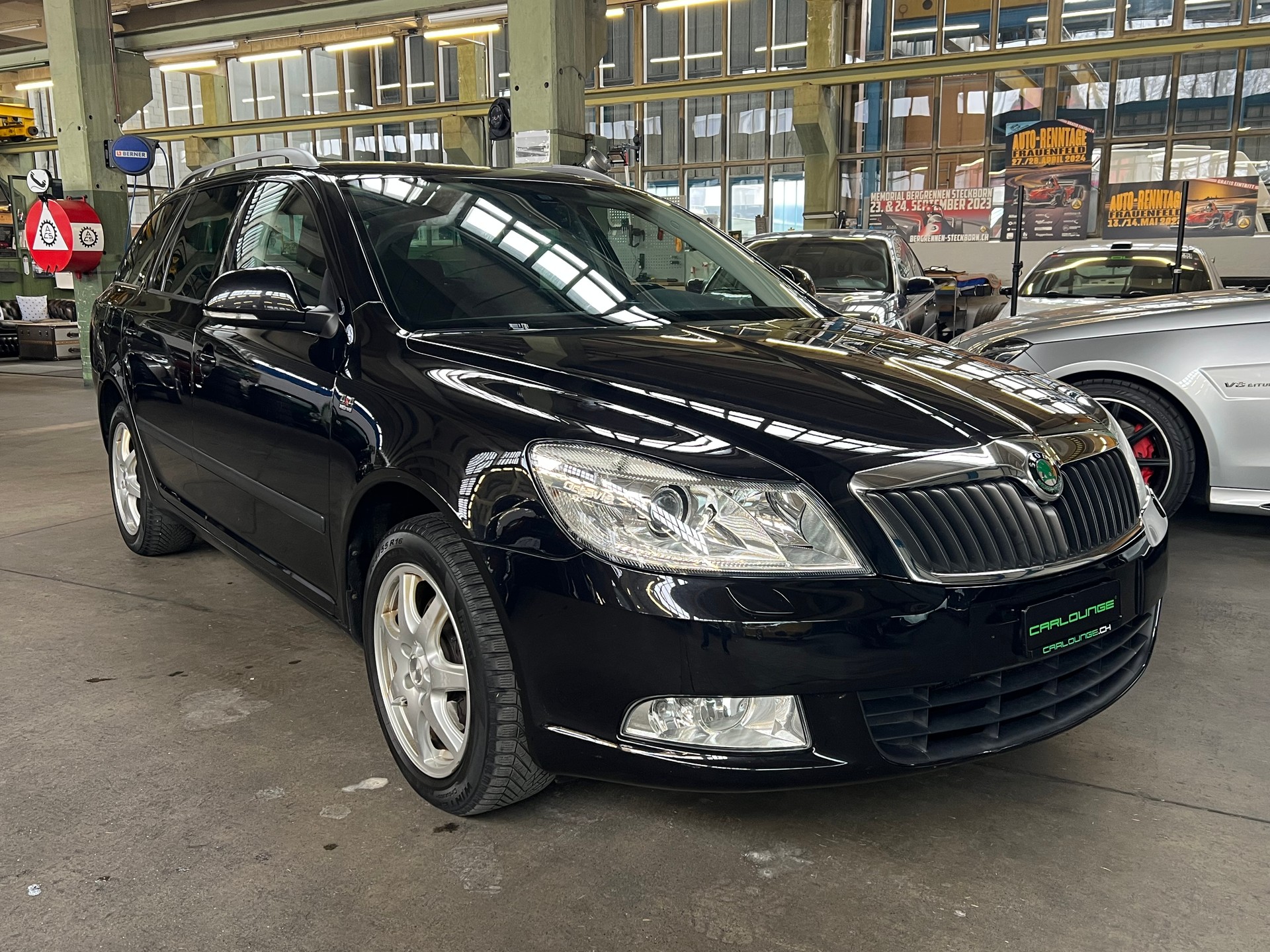 SKODA Octavia Combi 2.0 TDI AllDrive 4x4 Automat-image-19