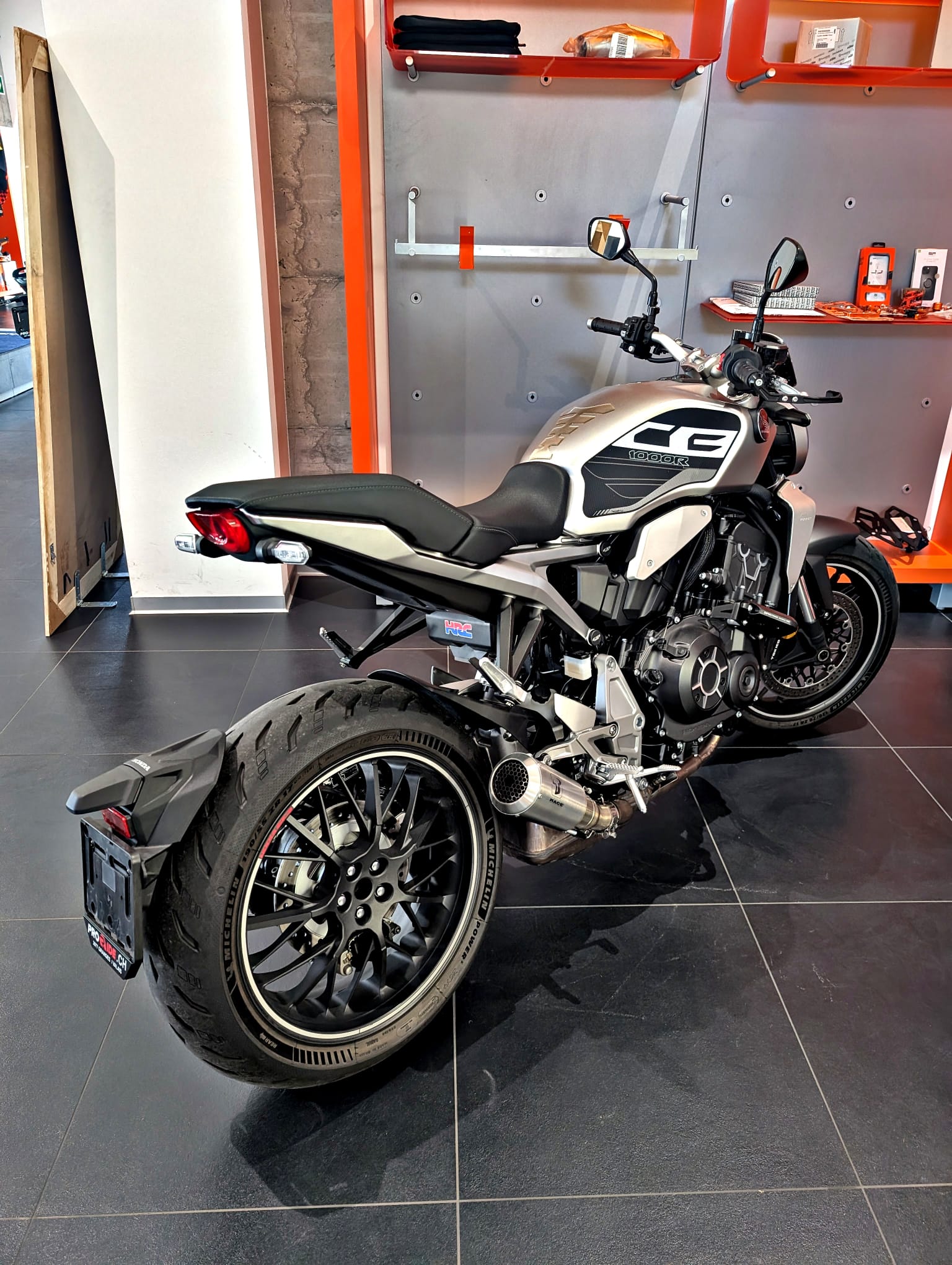 HONDA CB 1000 R-image-2