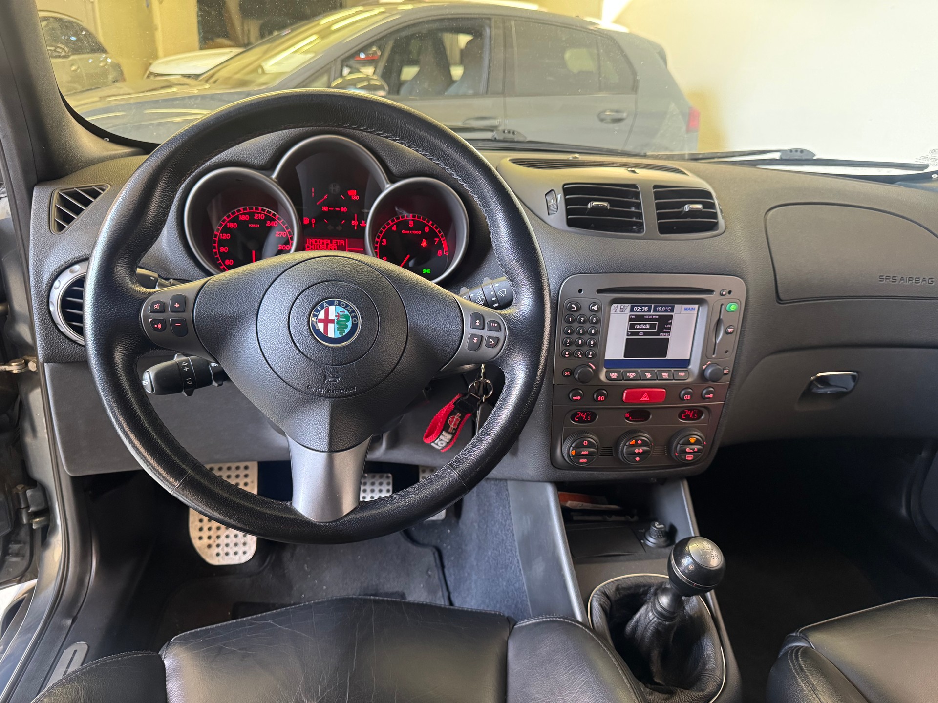 ALFA ROMEO 147 3.2 GTA-image-10