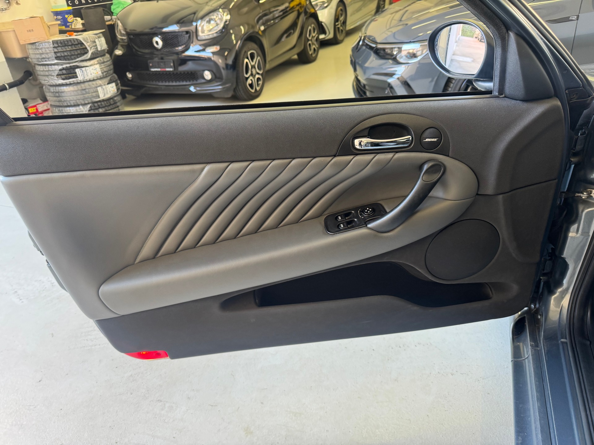 ALFA ROMEO 147 3.2 GTA-image-8