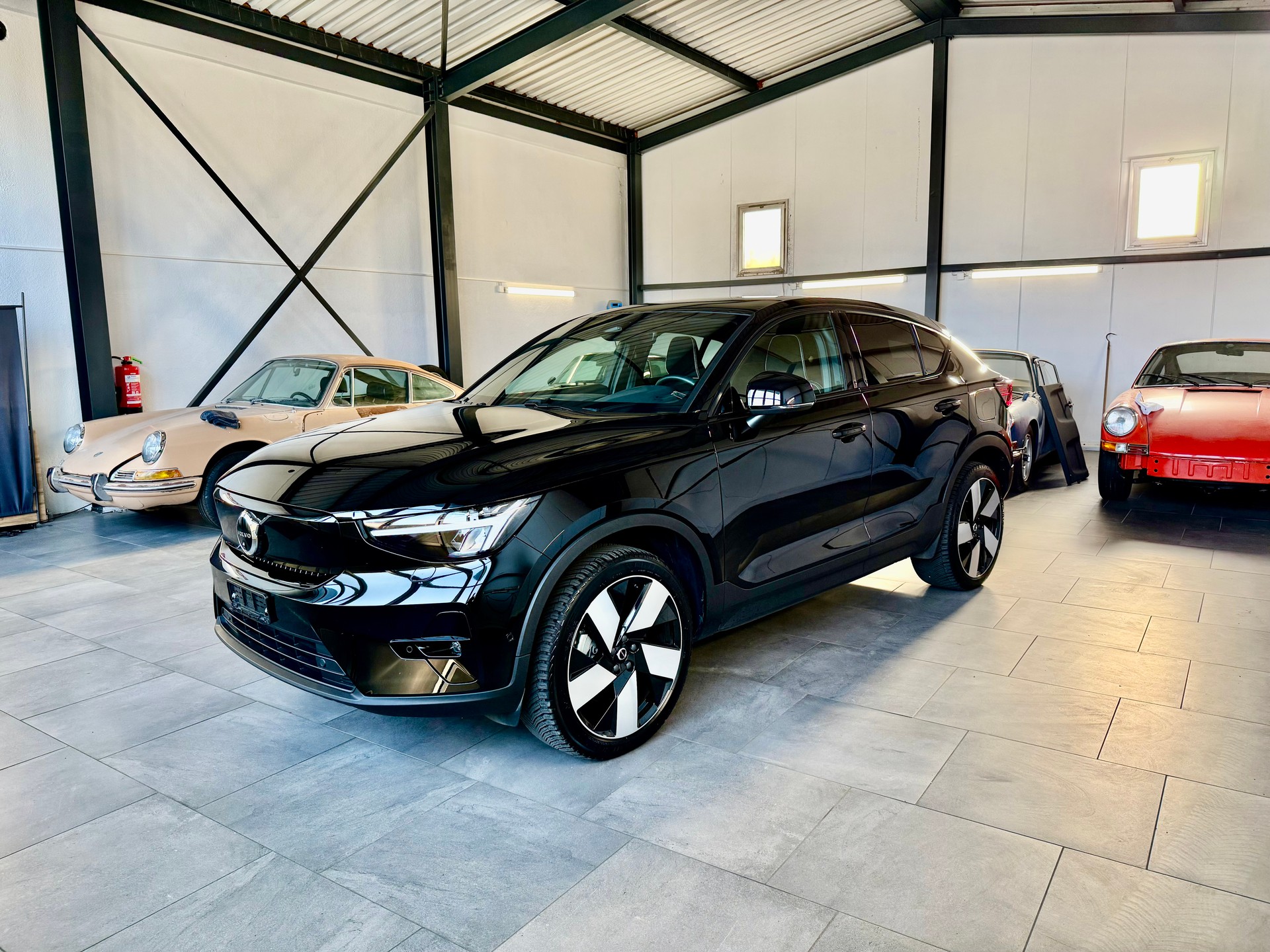 VOLVO C40 Recharge P8 Twin AWD Pure Electric Ultimate-image-2