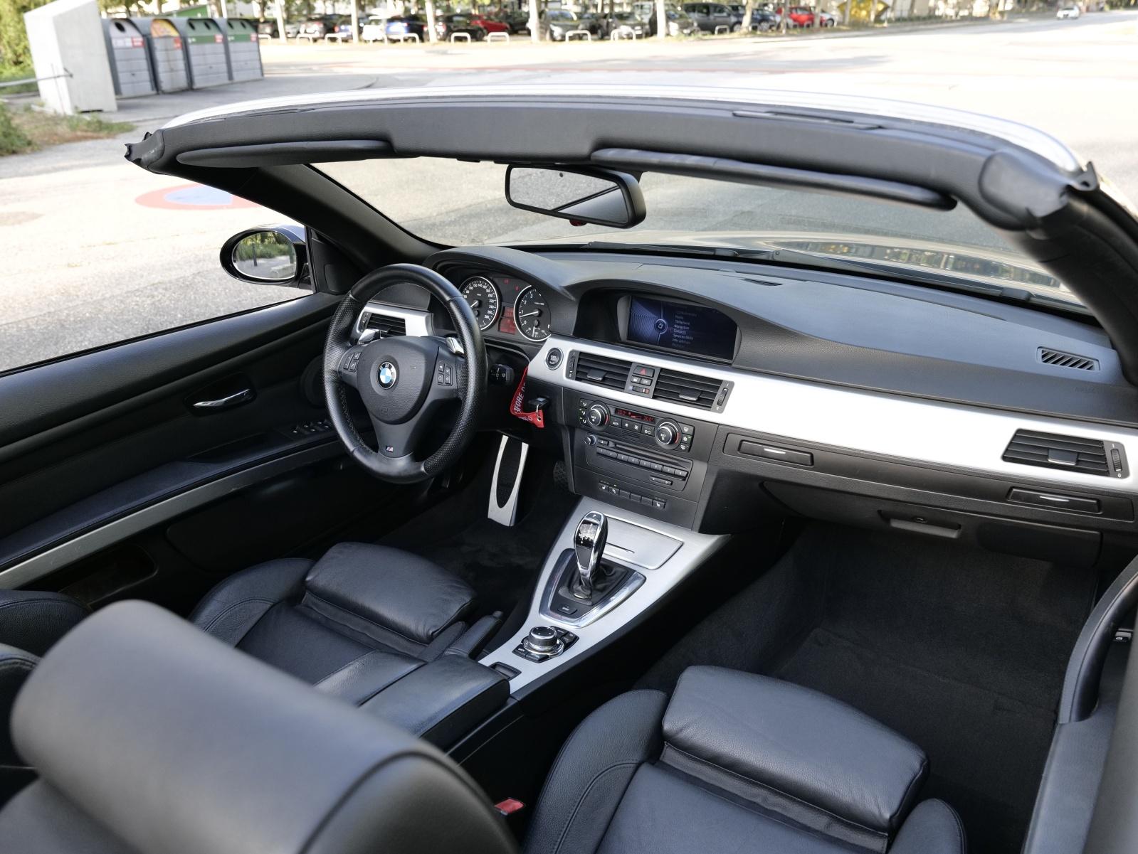 BMW 335i Cabriolet-image-30