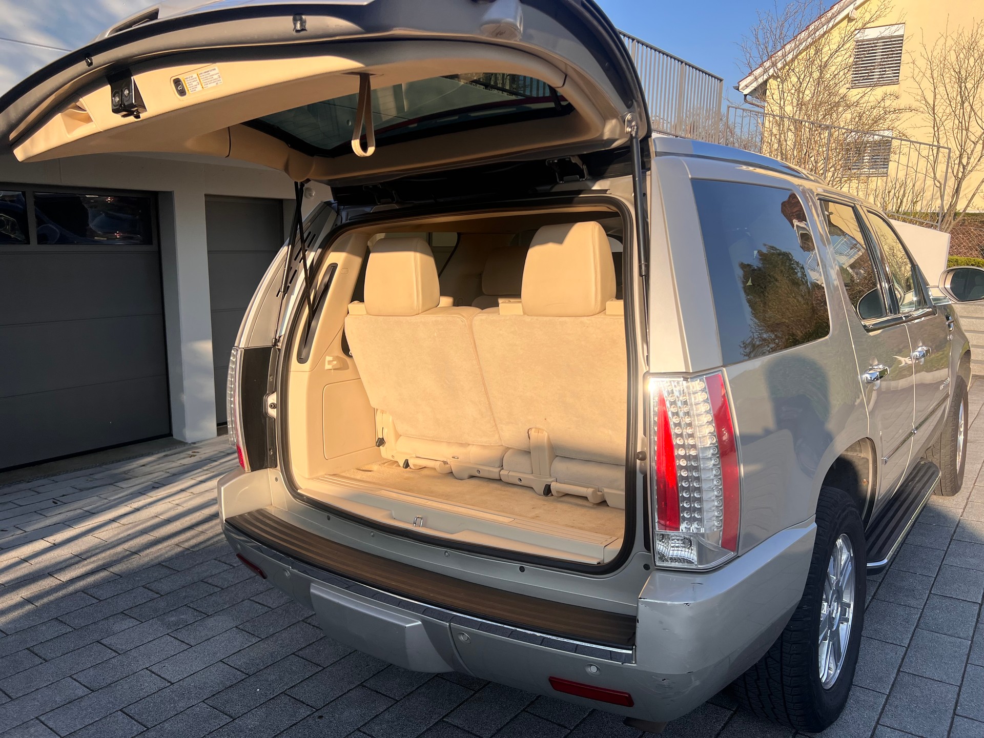 CADILLAC Escalade 6.2 Elegance-image-9