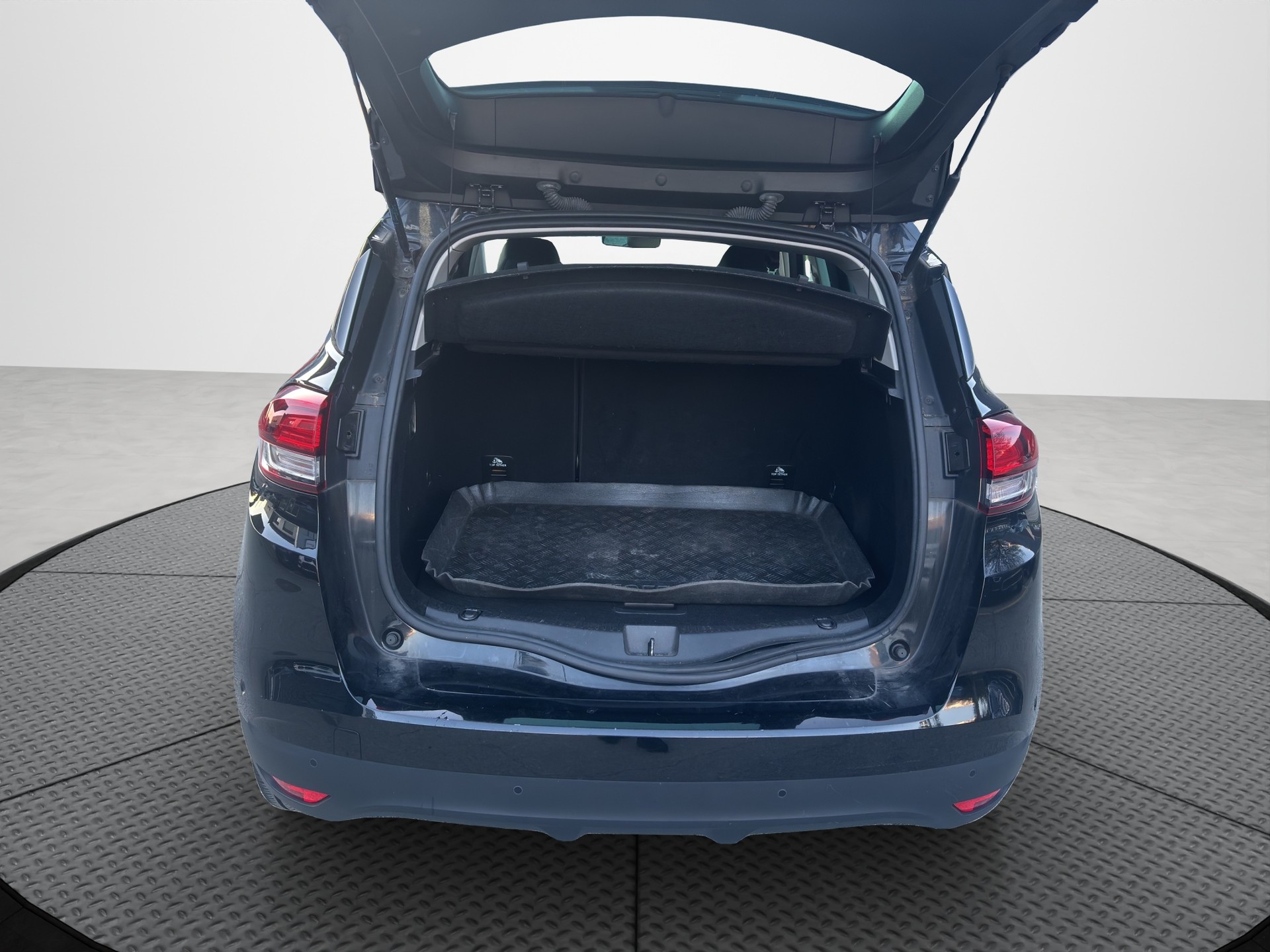 RENAULT Scénic 1.3 16V Turbo Intens-image-14