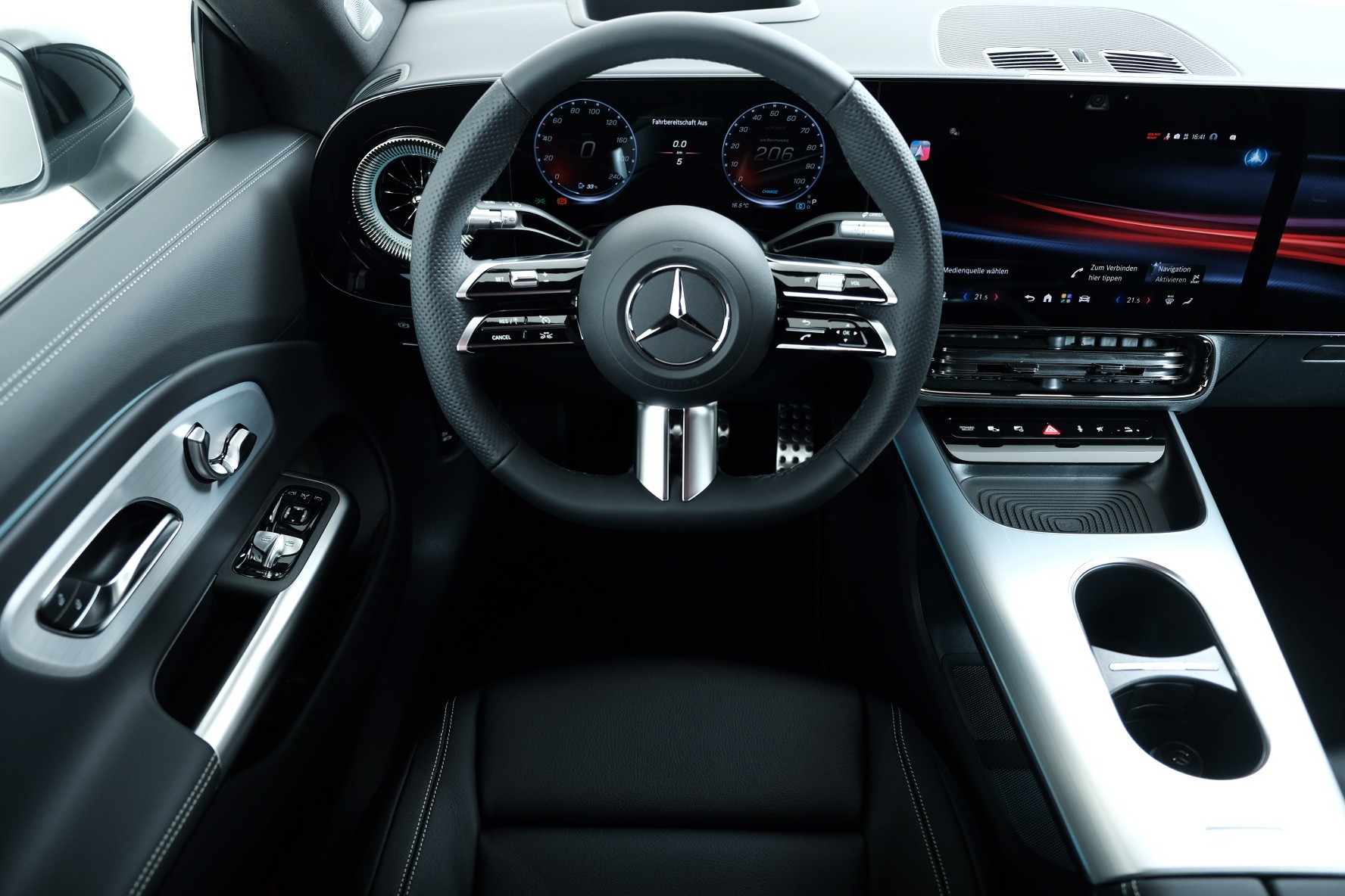MERCEDES-BENZ CLA 350 4 Matic 85 kWh EQ-image-5