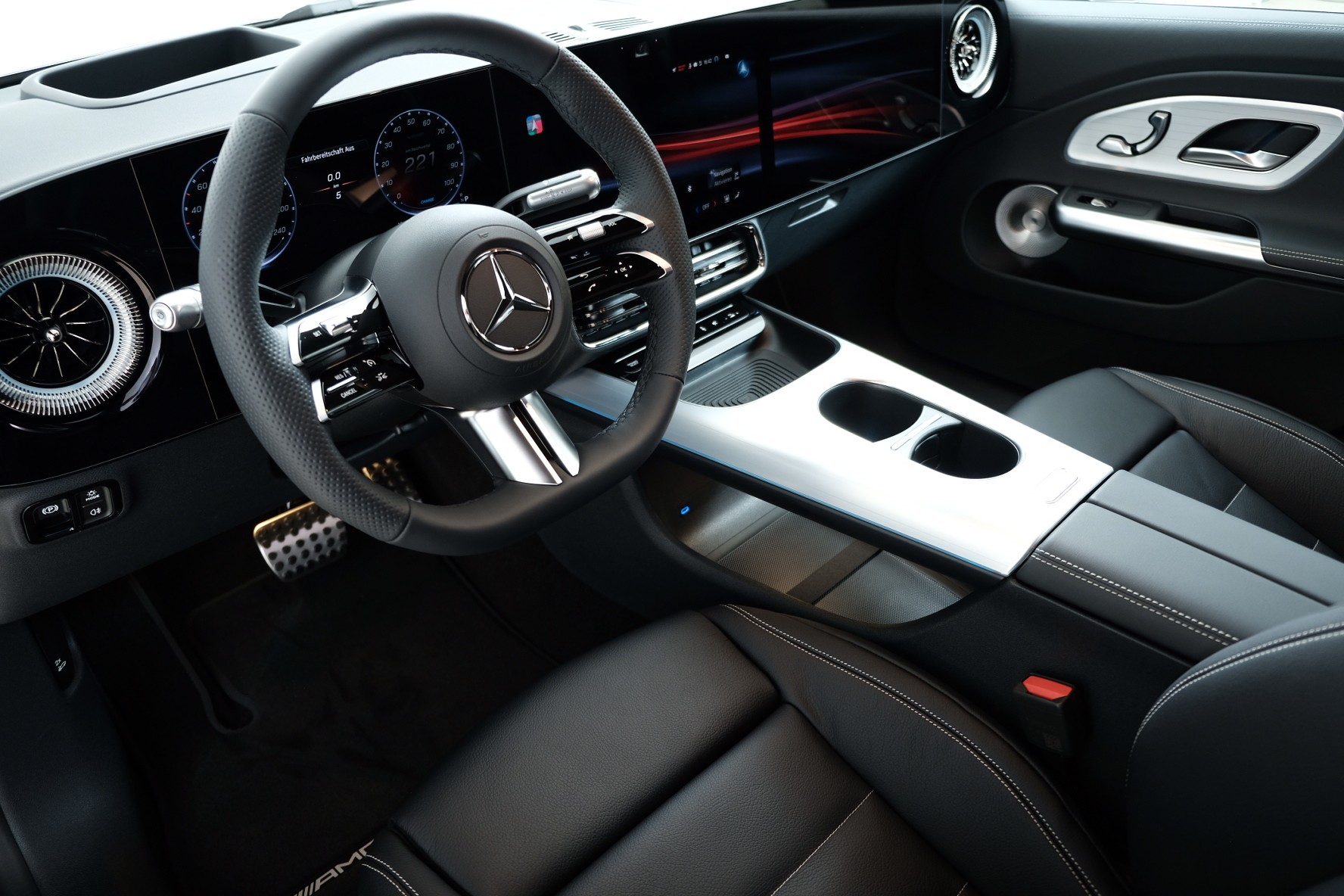 MERCEDES-BENZ CLA 350 4 Matic 85 kWh EQ-image-7