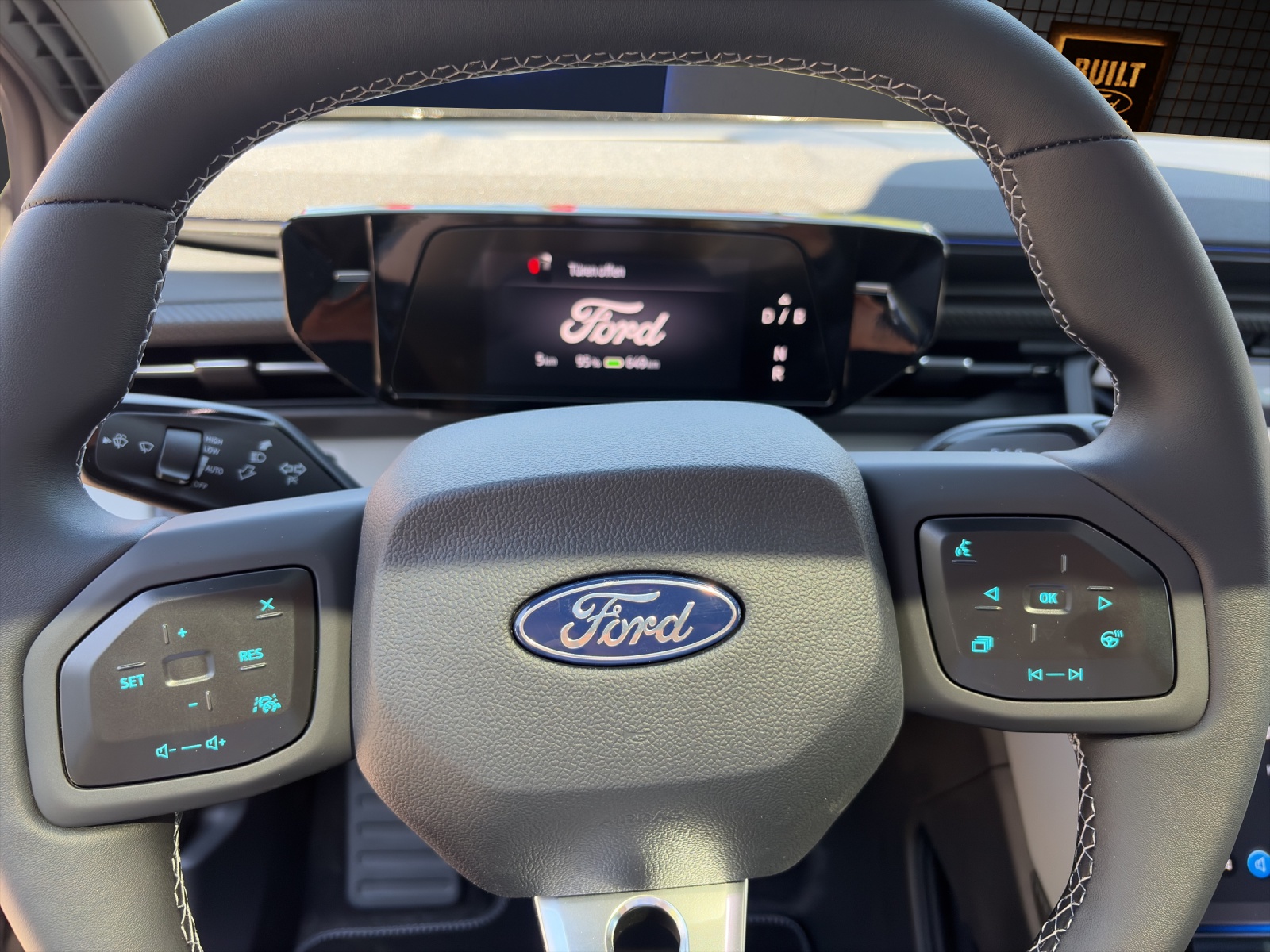 FORD Capri Extended Range (79 kWh) Premium AWD 4x4 AUTOMAT-image-10