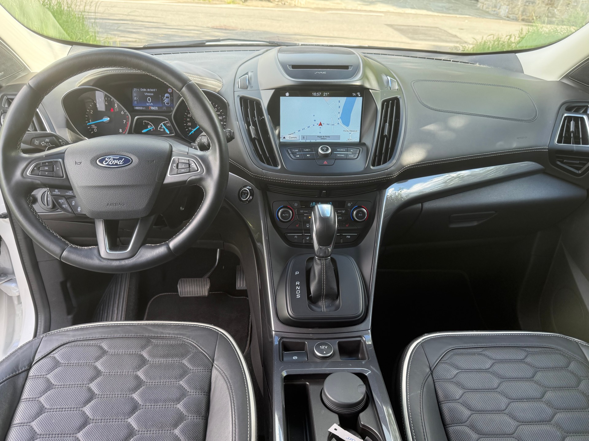 FORD Kuga 1.5 SCTi Vignale 4WD Automatic Voiture suisse . no fumeur-image-7