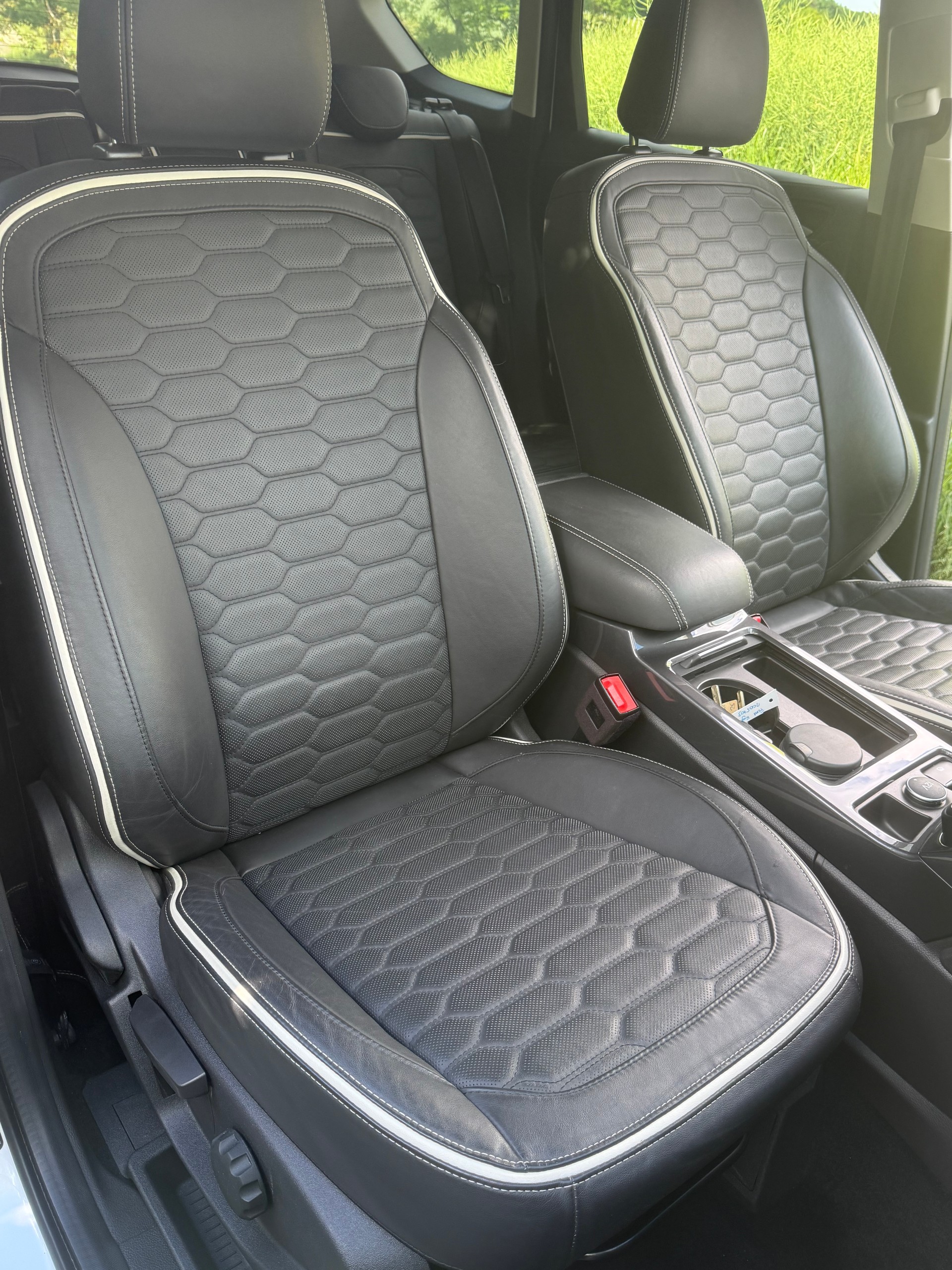 FORD Kuga 1.5 SCTi Vignale 4WD Automatic Voiture suisse . no fumeur-image-10