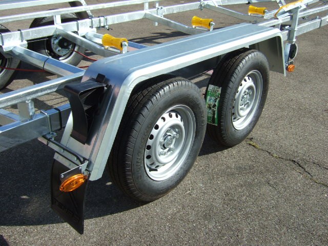 TEMARED BOAT B25 2'500KG-image-7