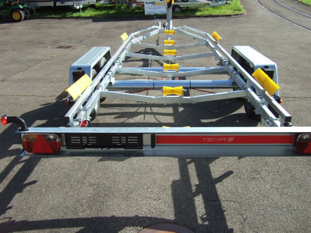 TEMARED BOAT B25 2'500KG-image-9