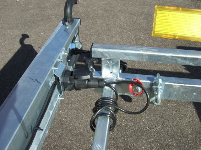TEMARED BOAT B25 2'500KG-image-10