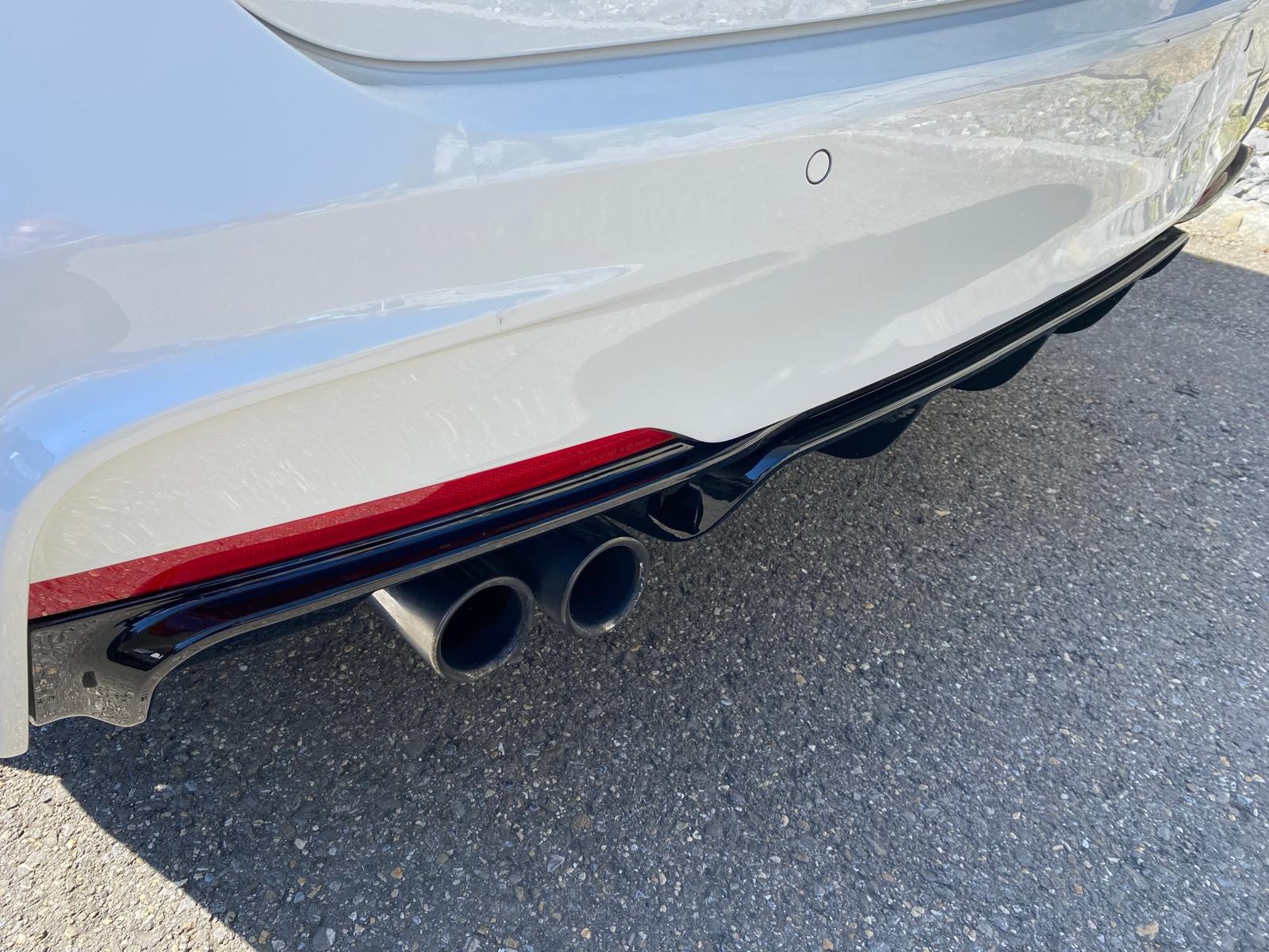 BMW 330i xDrive Touring M Sport Steptronic-image-7