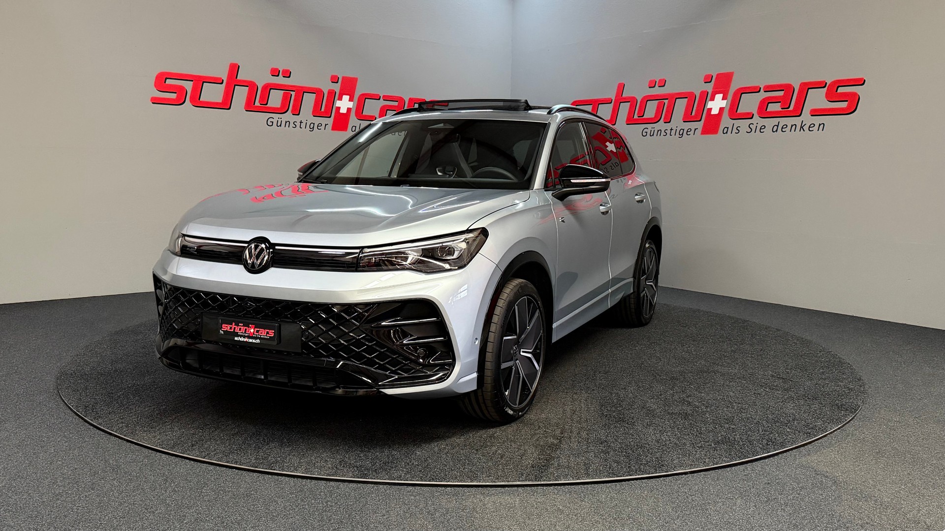 VW Tiguan 2.0 TSI DSG R-Line 4Motion-showroom-element-2