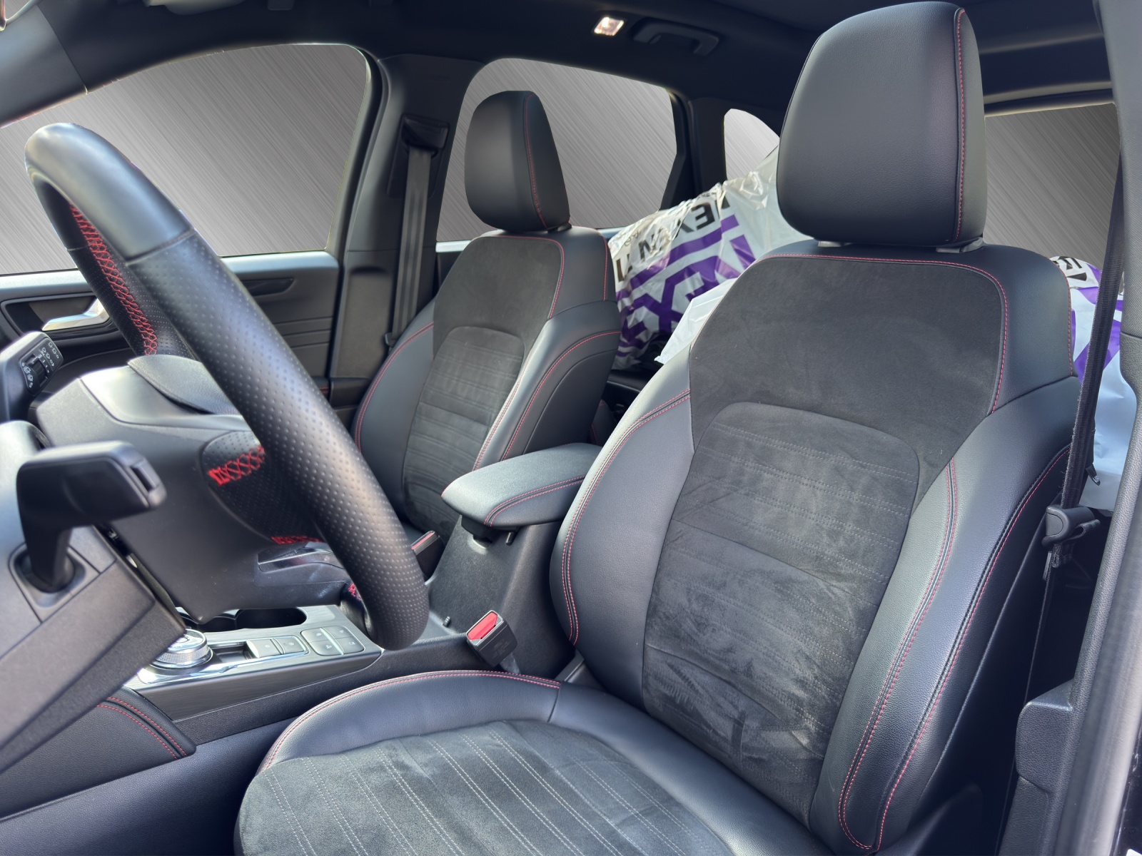 FORD Kuga 2.5 Hybrid ST-Line X 4x4 Black Edition-image-10