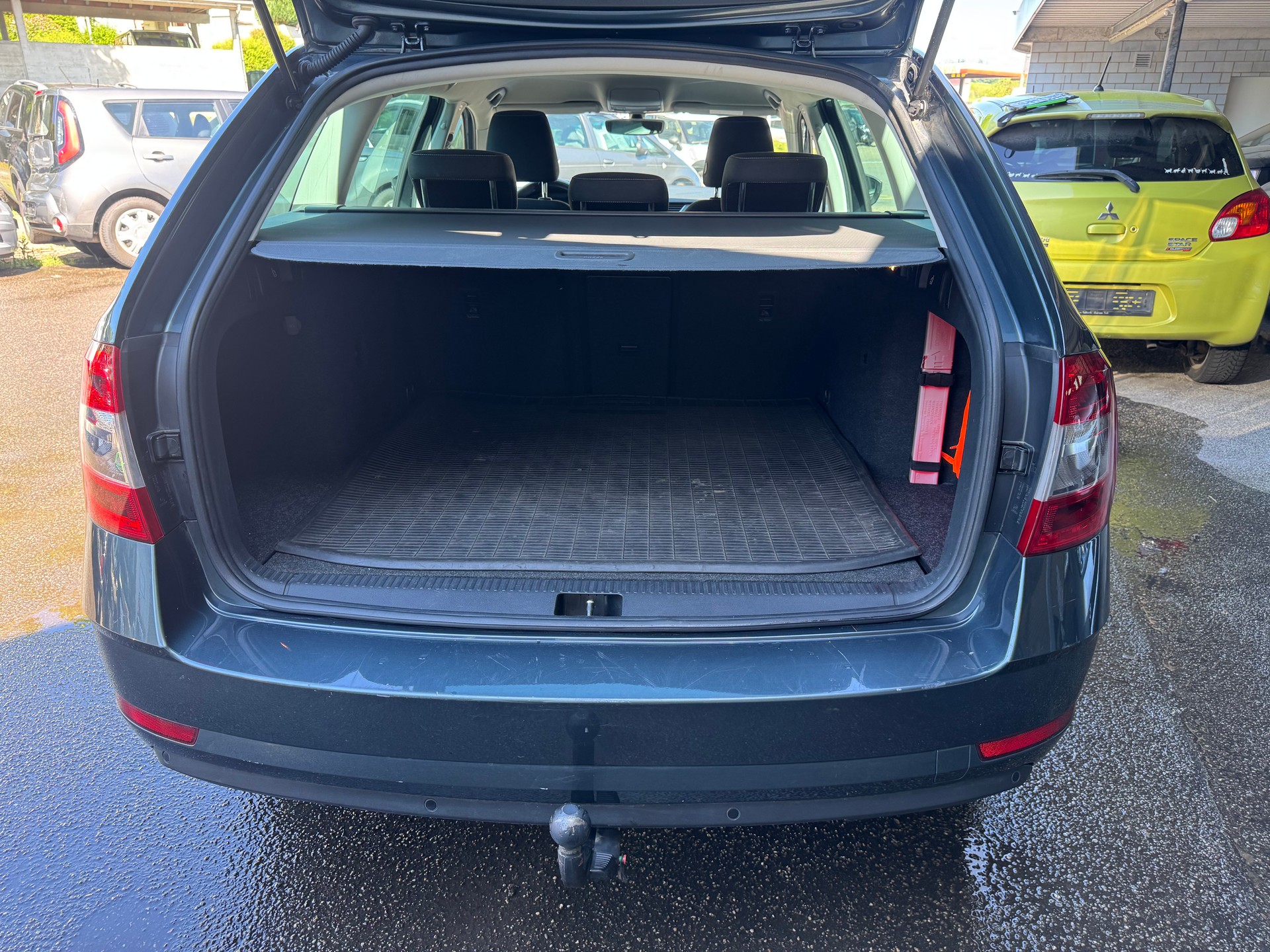 SKODA Octavia Combi 2.0 TSI Clever 4x4 DSG-image-7