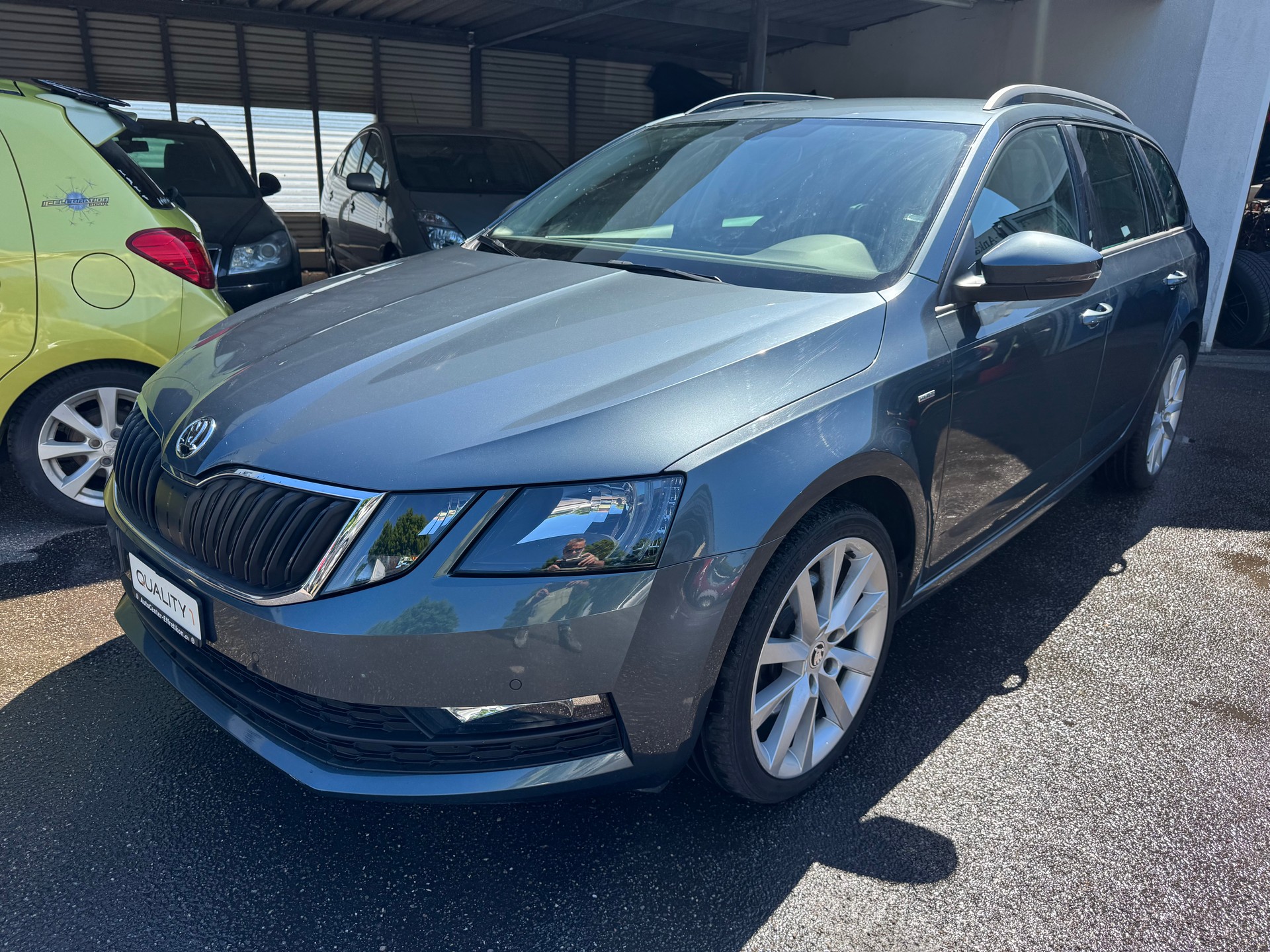 SKODA Octavia Combi 2.0 TSI Clever 4x4 DSG-image-1