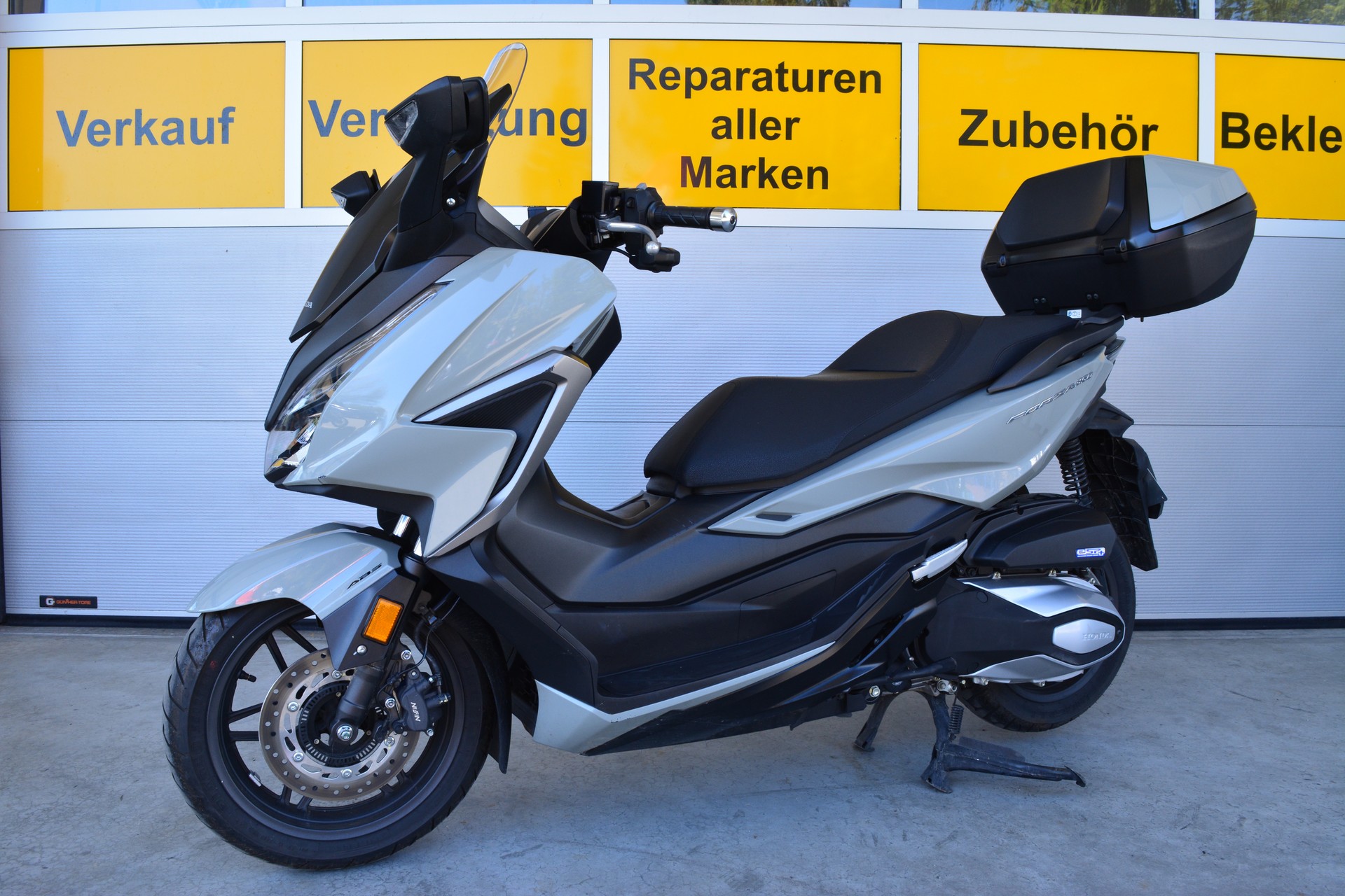 HONDA NSS 350 Smart Top Box-image-1